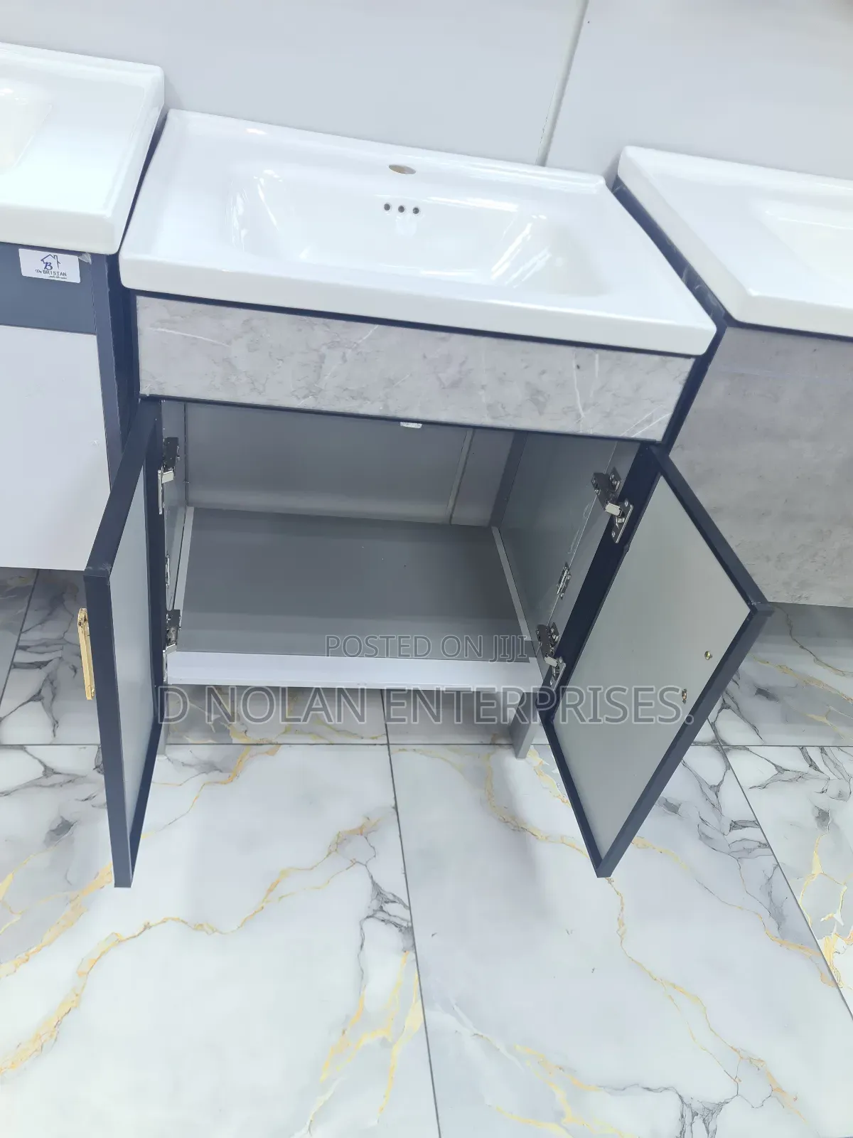 60cm Standing Cabinets Mirror