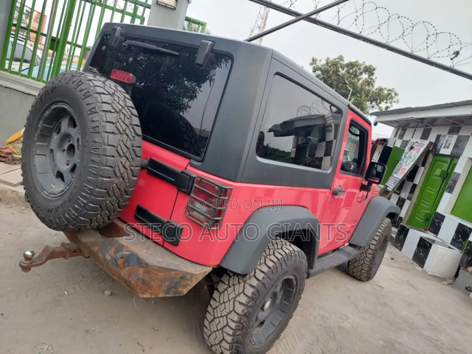 Car 2013 Red