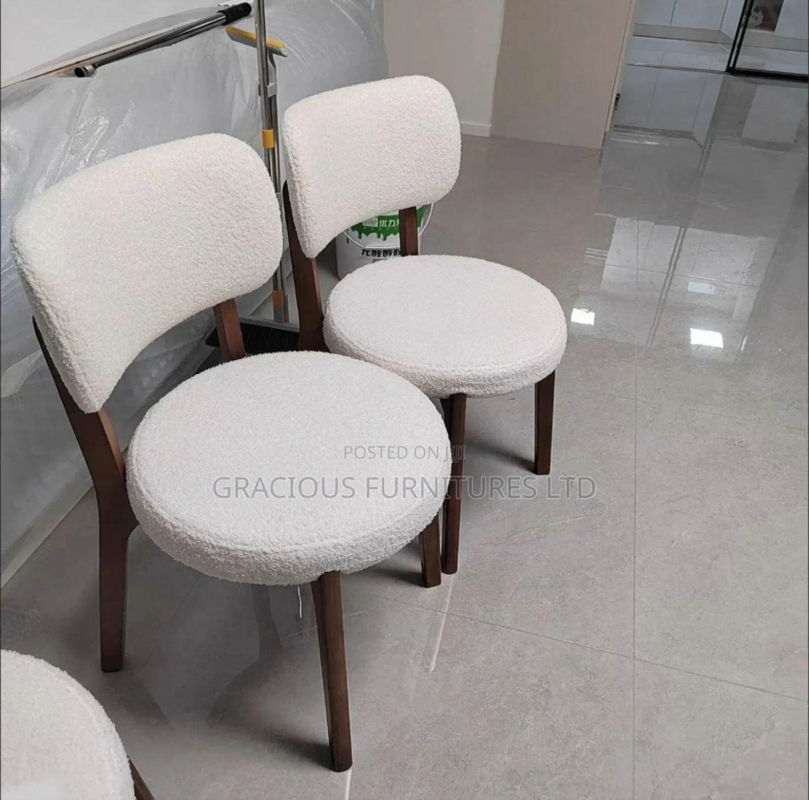 Modern Multipurpose Chair