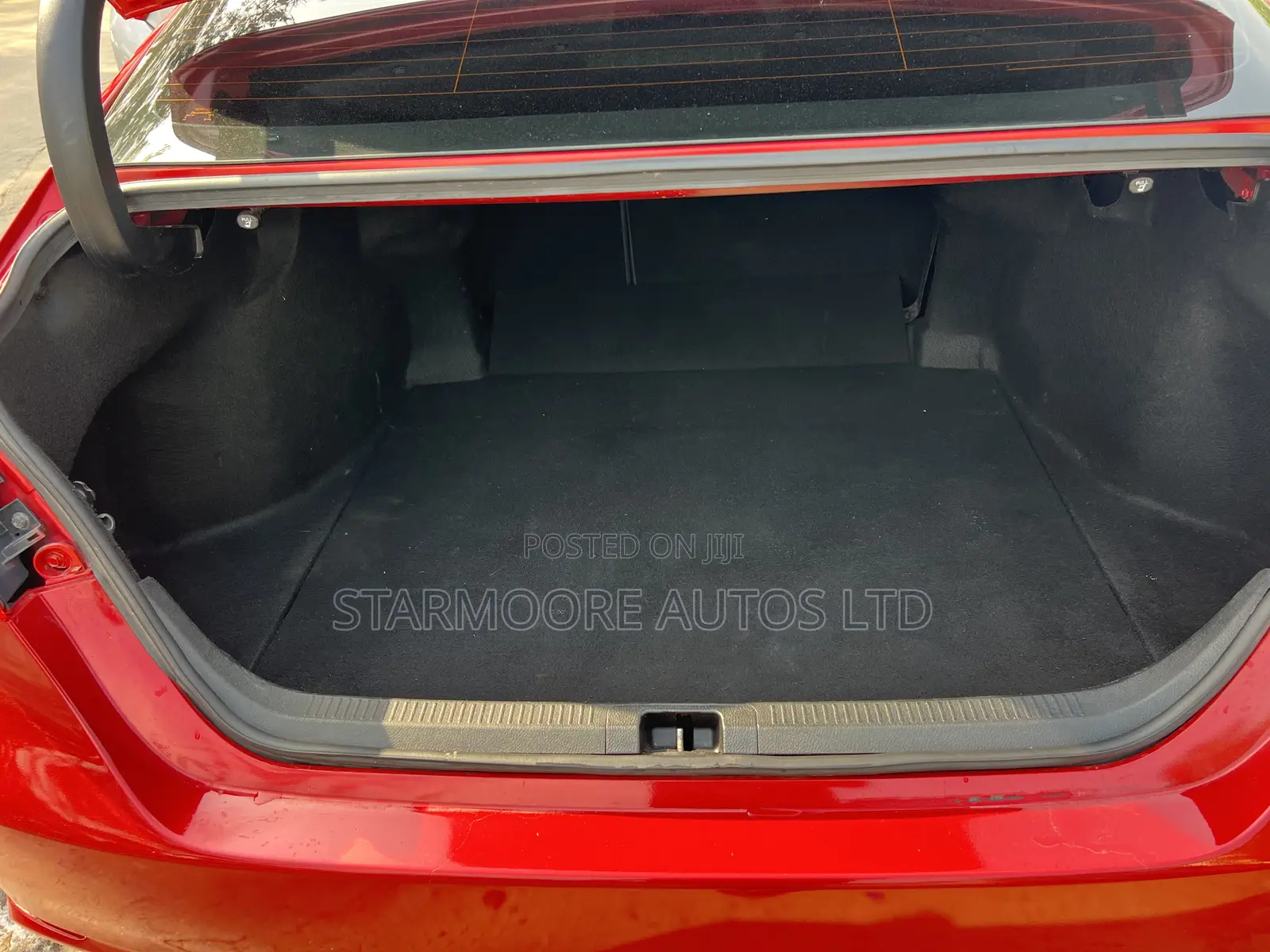 Toyota Camry SE FWD 2020 Red