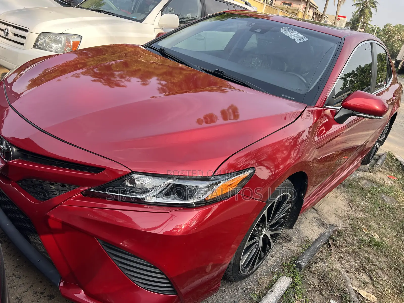 Toyota Camry SE FWD 2020 Red