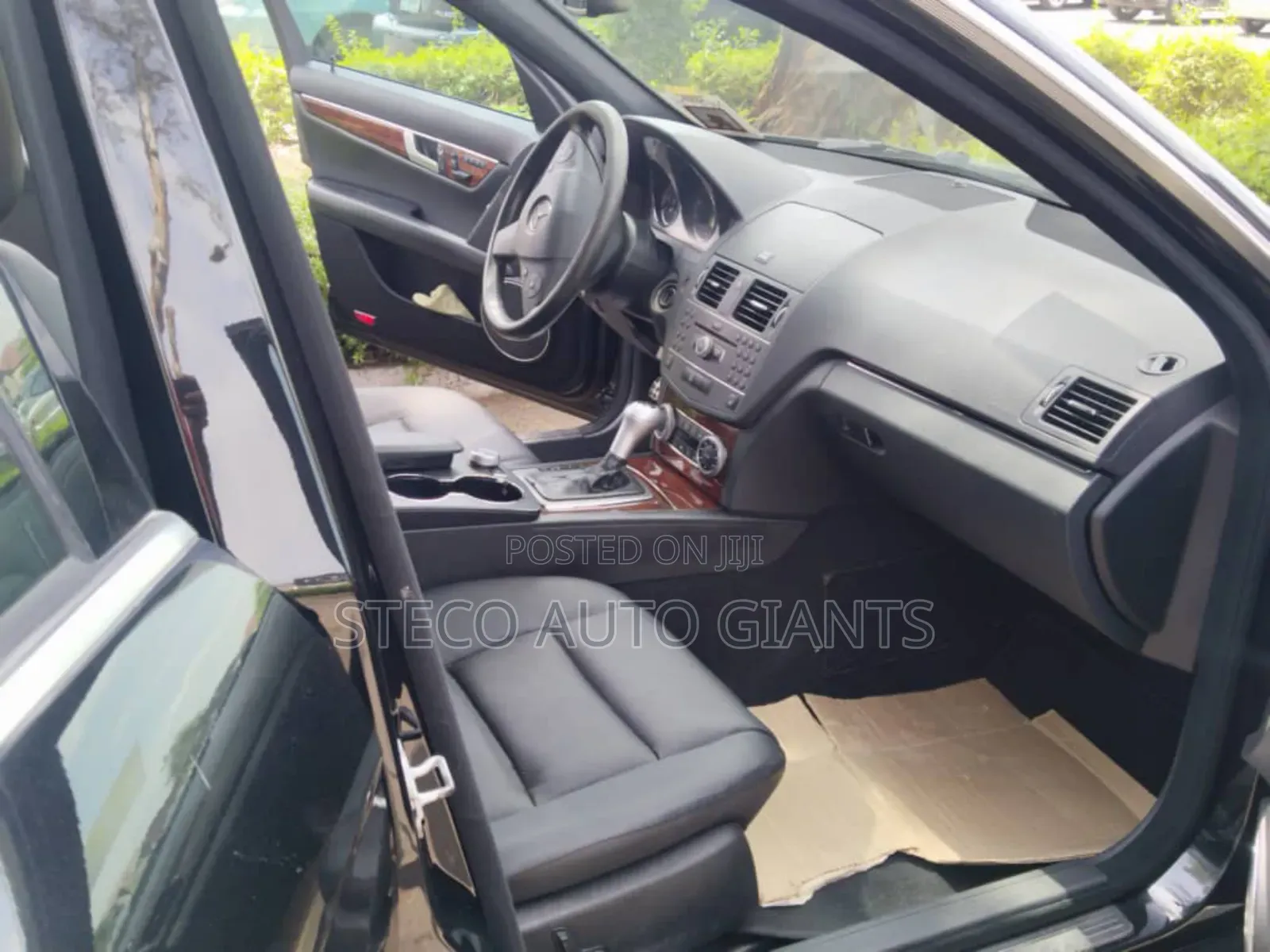 Mercedes-Benz C300 2012 Black
