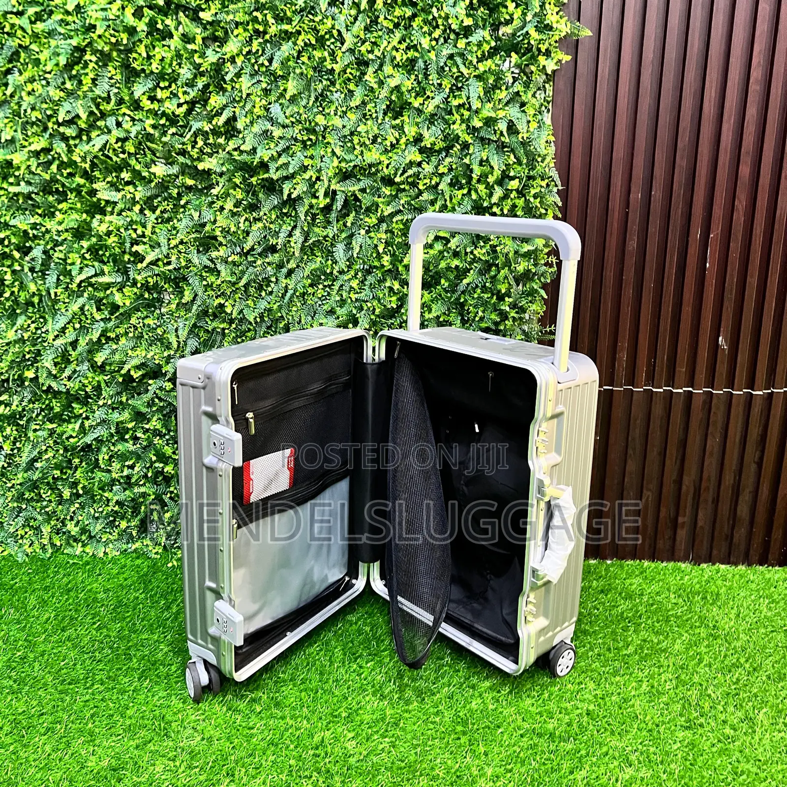 Premium Hard Shell Travel Box With Cup Holder Silver