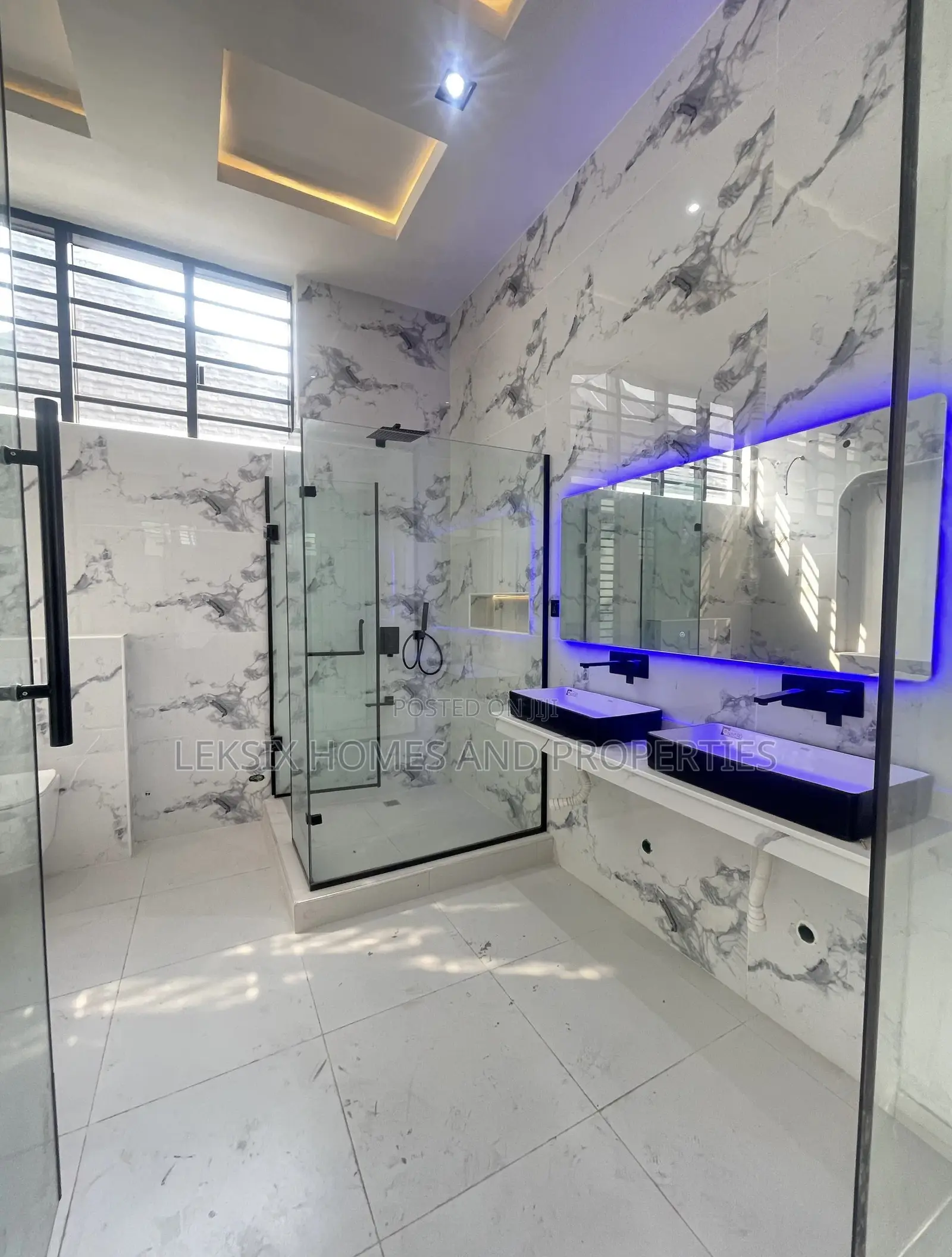 5bdrm Duplex in A Well Secured, Chevron for sale
