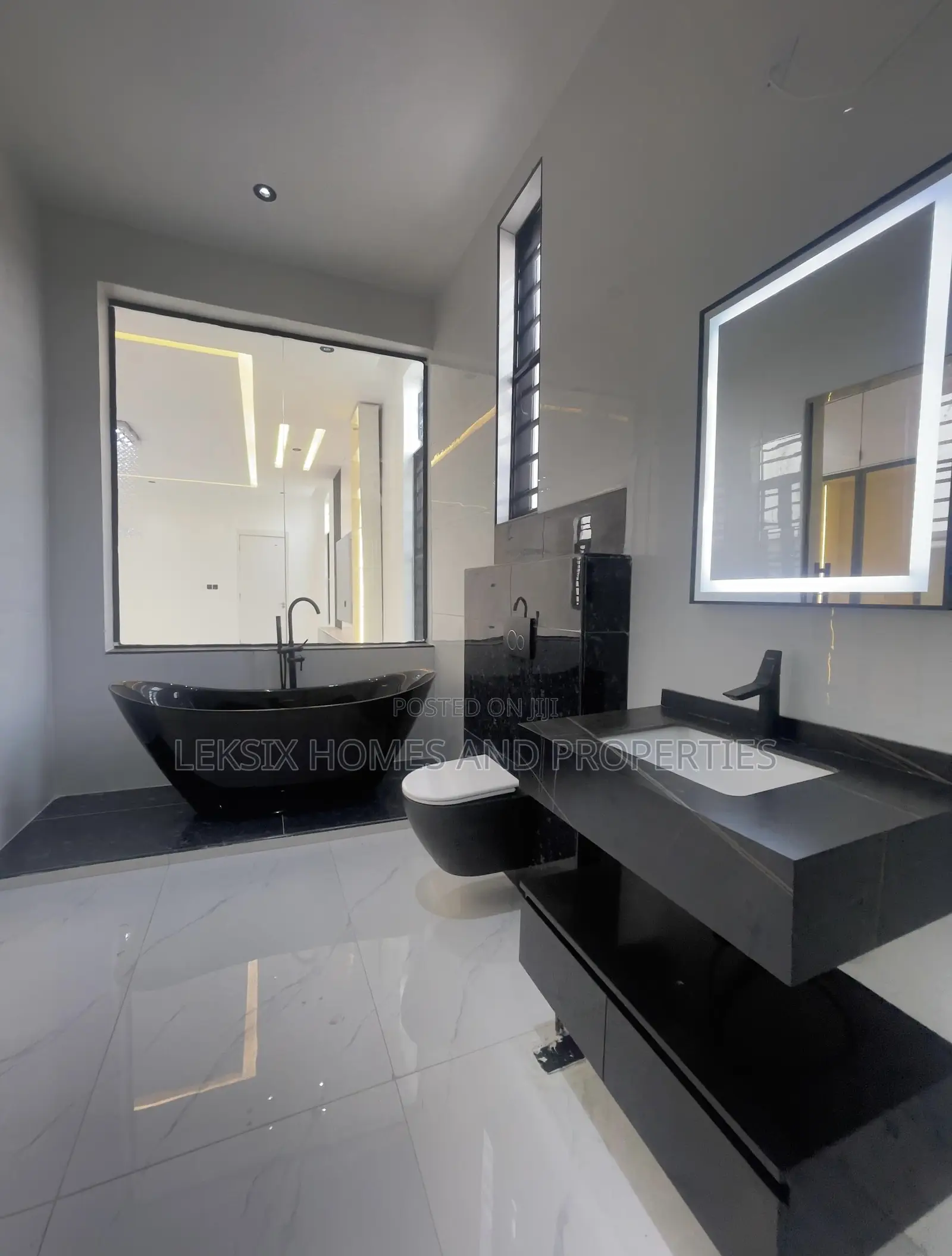 5bdrm Duplex in A Well Secured, Chevron for sale