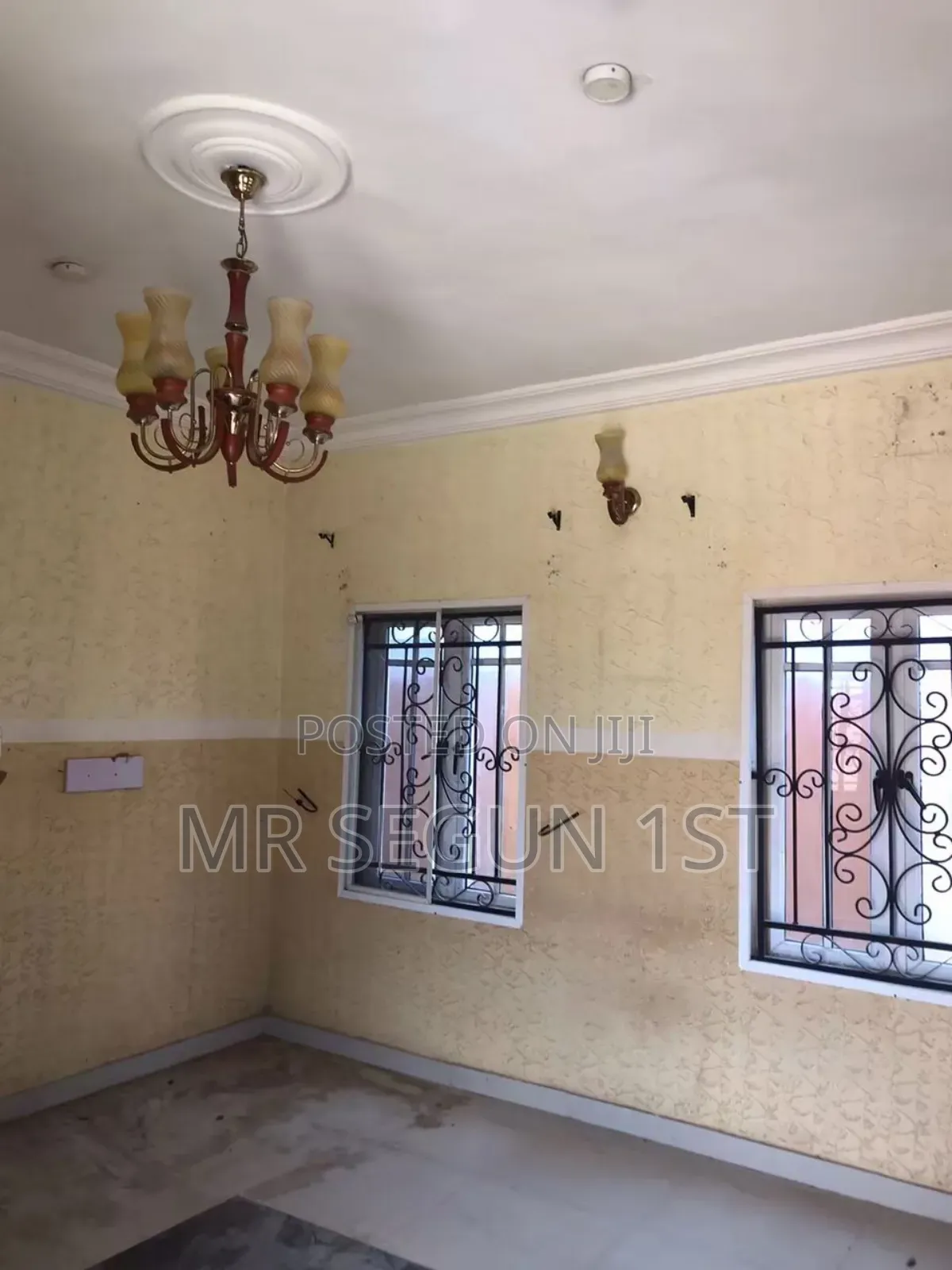 12bdrm Block of Flats in Promise Land, Akala Express for sale