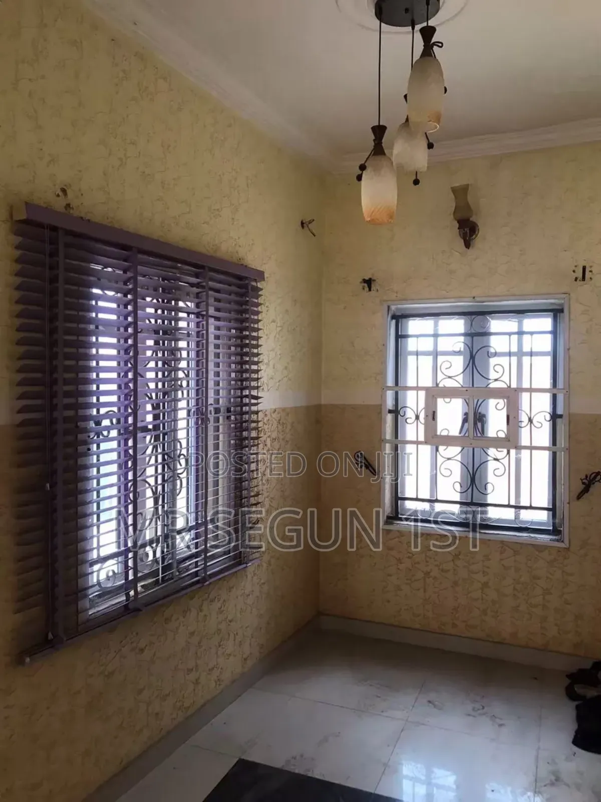 12bdrm Block of Flats in Promise Land, Akala Express for sale