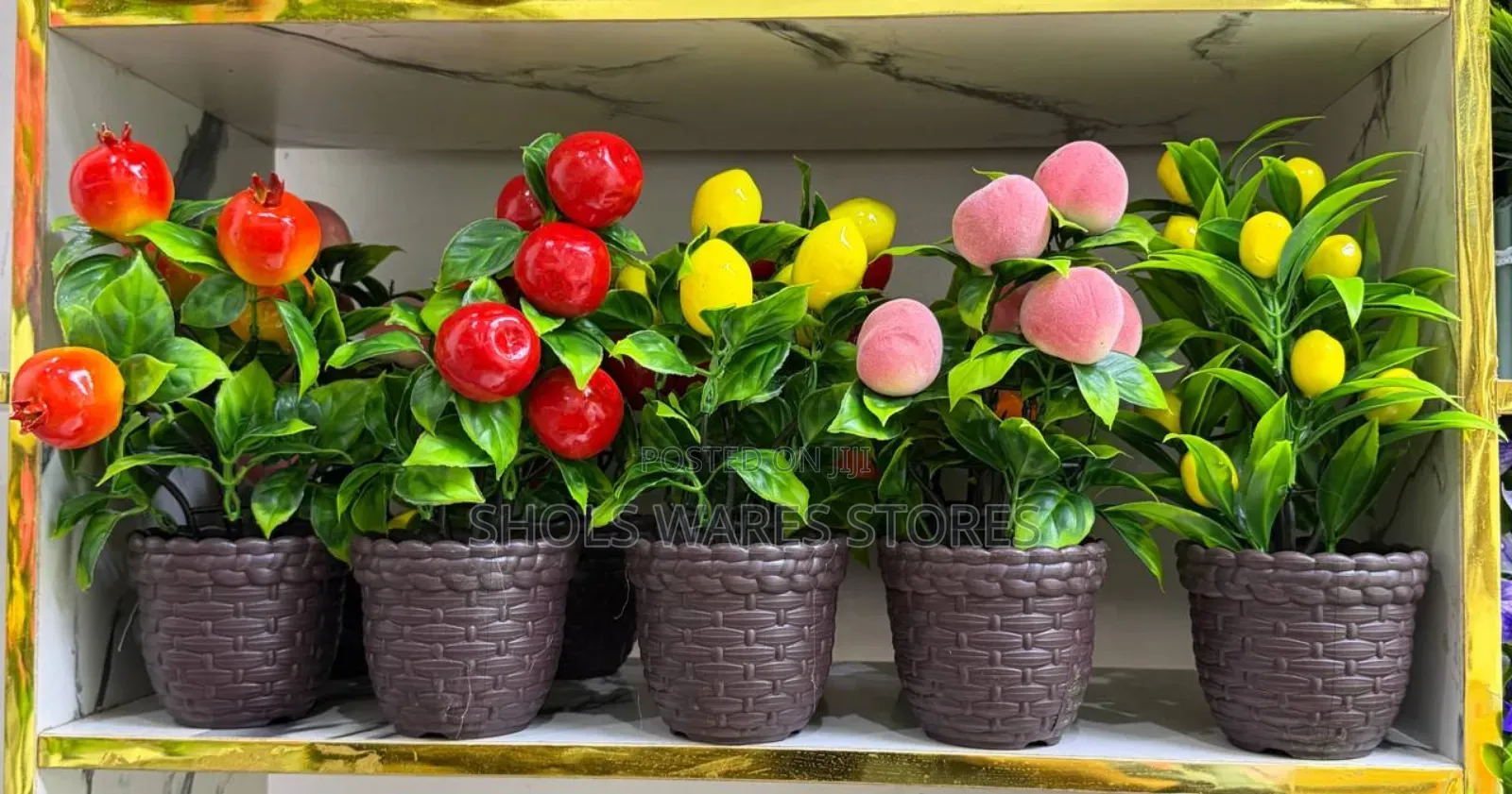 Beautiful and Decorative Table Flower