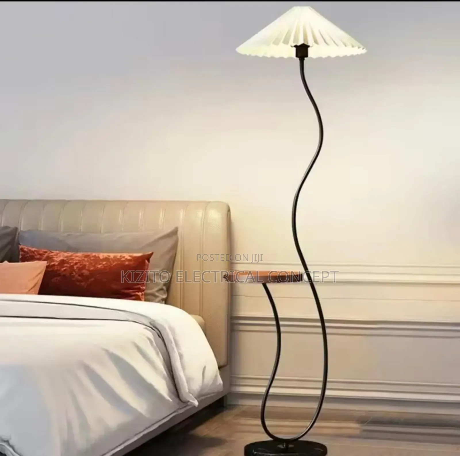 Minimalistic Standing Lamp