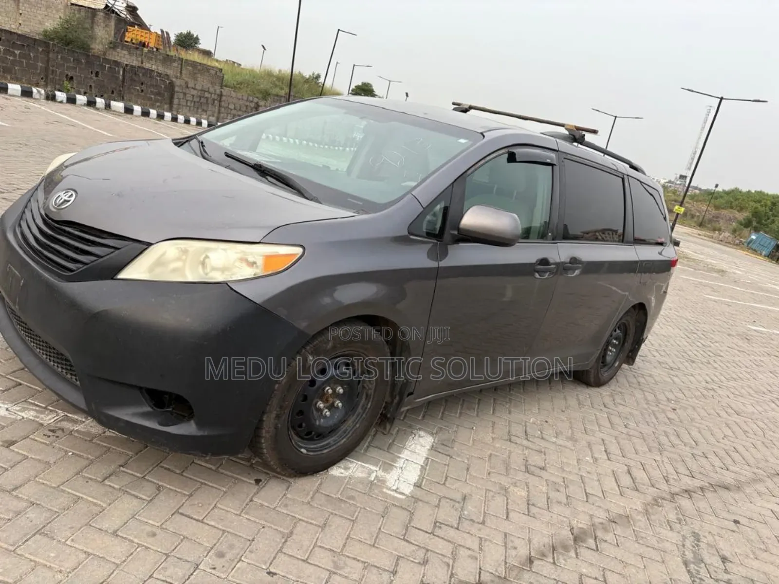 Toyota Sienna LE 7 Passenger 2012 Gray