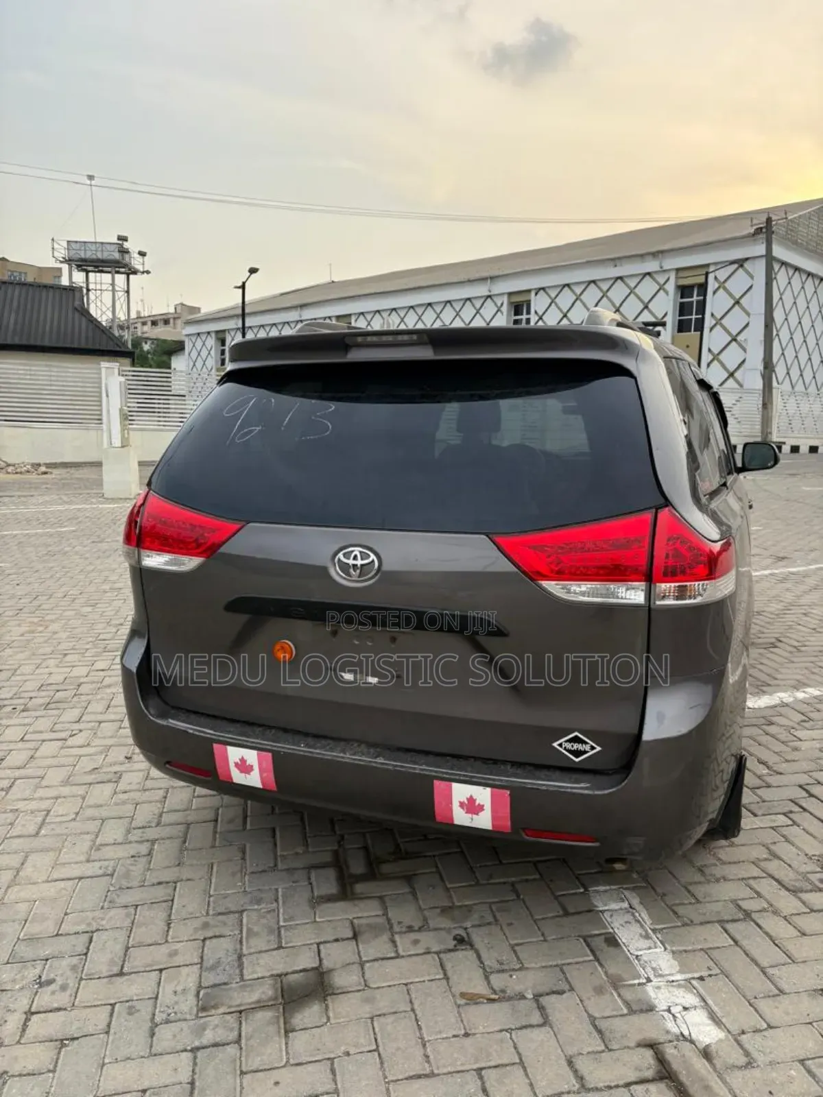 Toyota Sienna LE 7 Passenger 2012 Gray