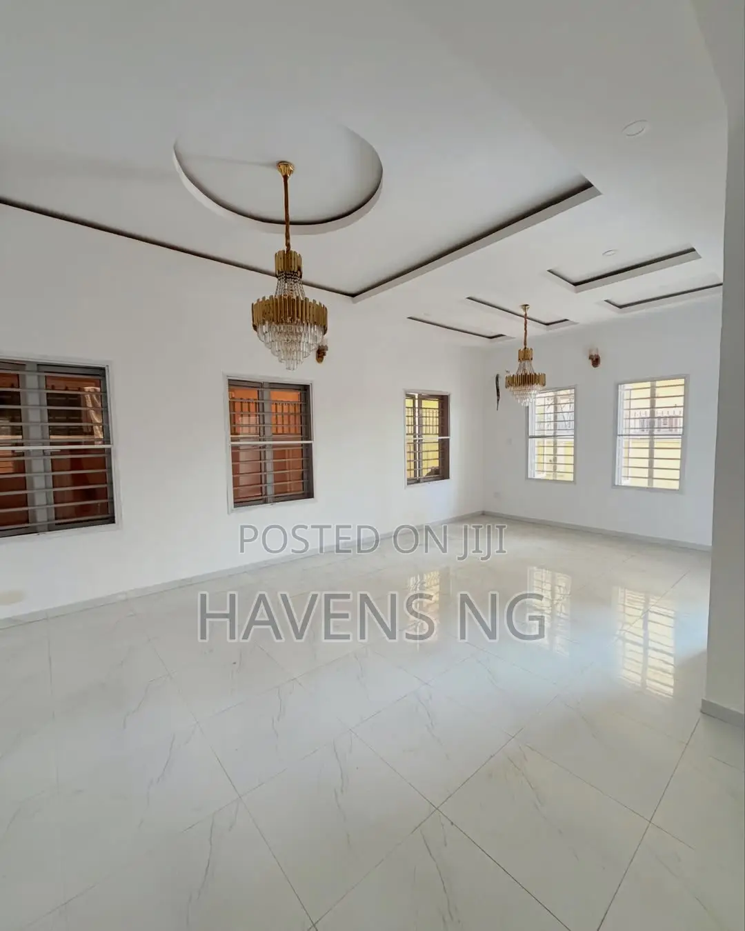 5bdrm Duplex in Airport Road / Oshodi for sale