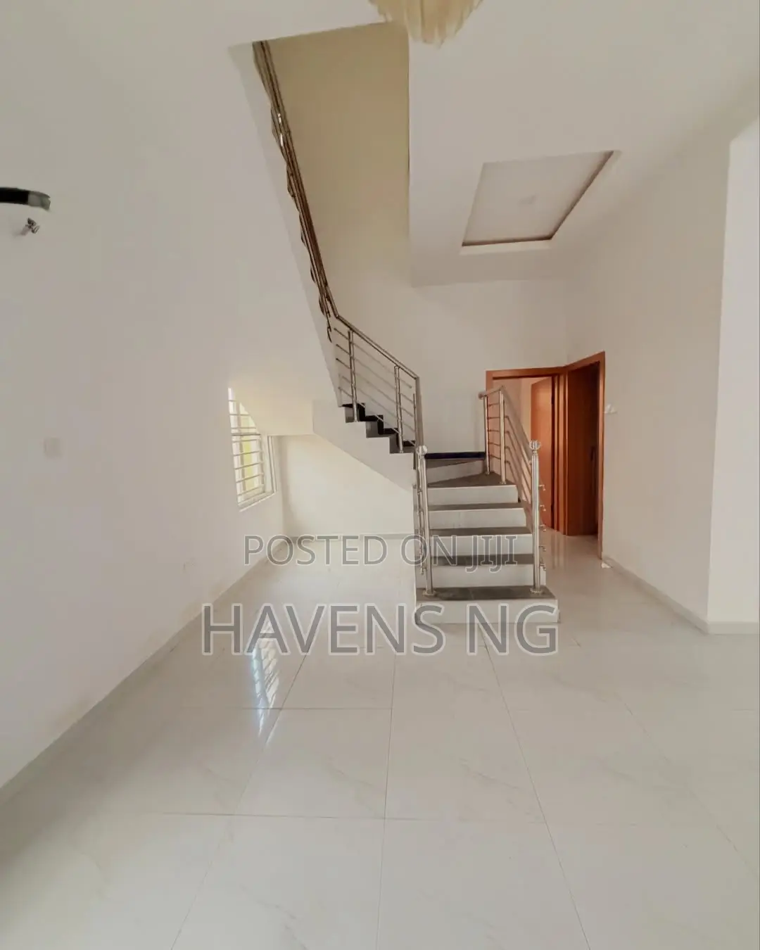 5bdrm Duplex in Airport Road / Oshodi for sale
