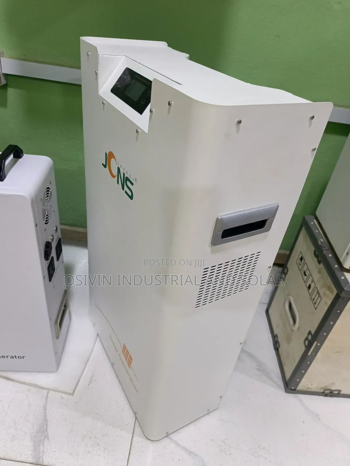 3000w JCNS All in One Solar Generator With 4pcs of 550w Solar Panels