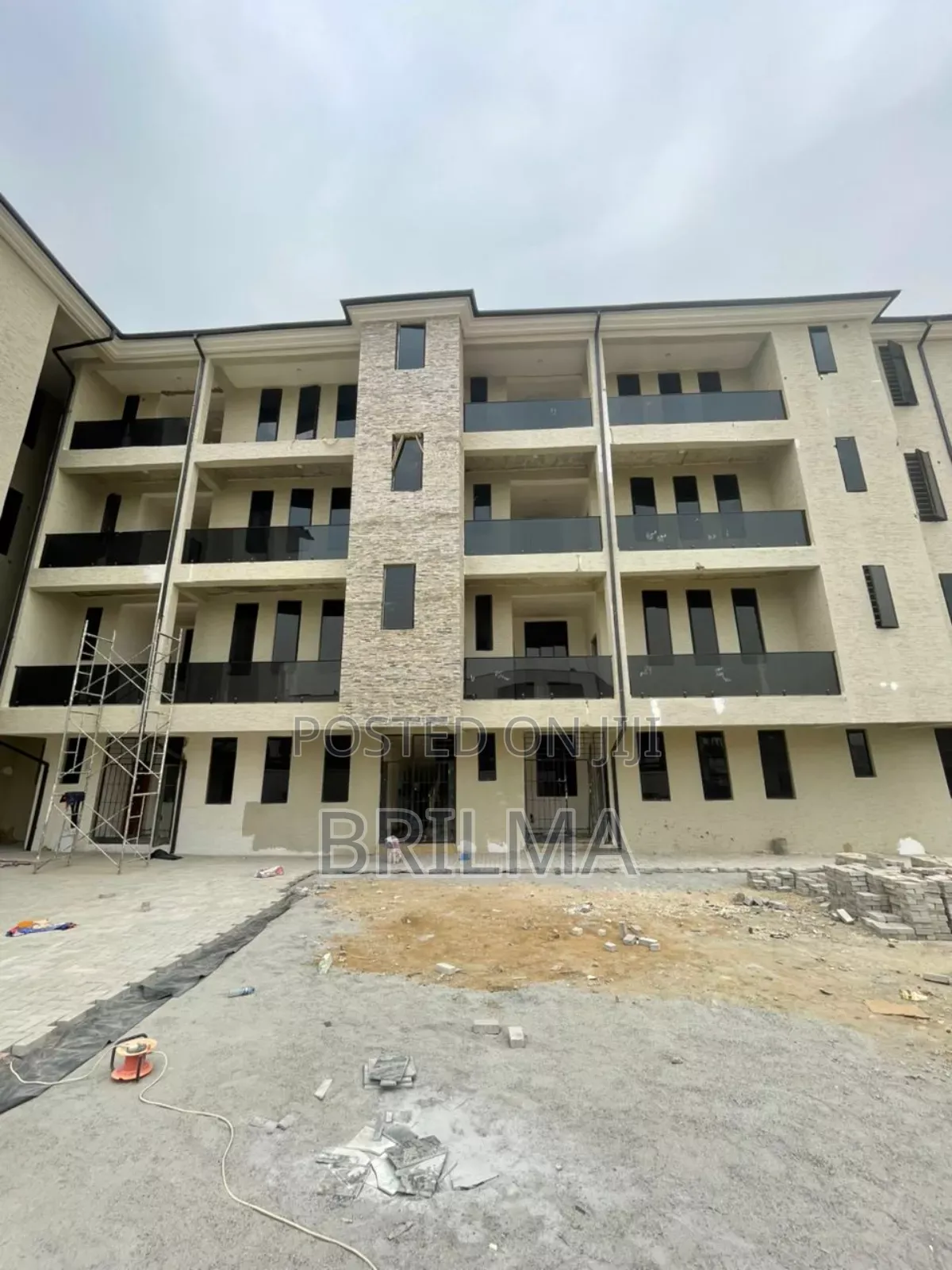 3bdrm Apartment in Jahi for sale