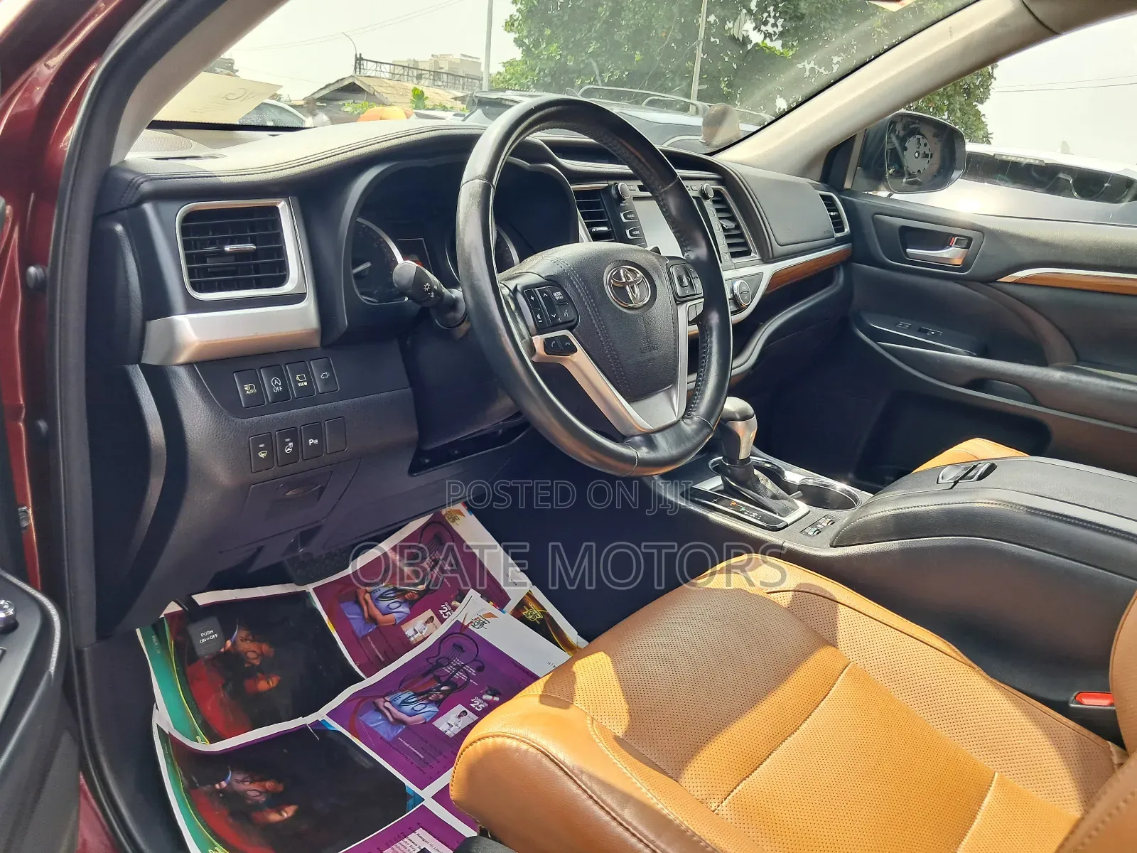 Toyota Highlander Limited 4x2 V6 (3.5L 6cyl 8A) 2017 Red