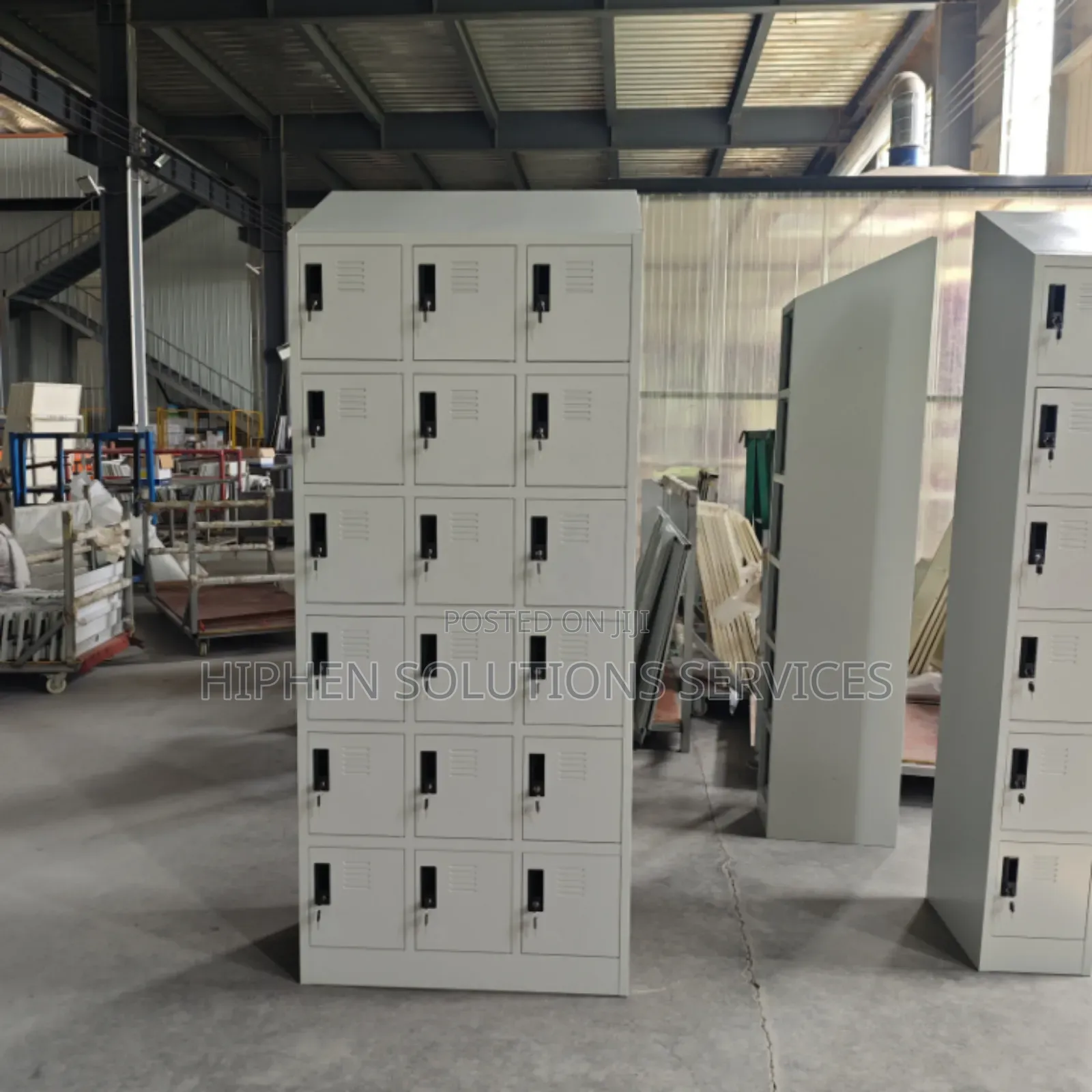 18 Door Double Lock Storage Locker Cabinet
