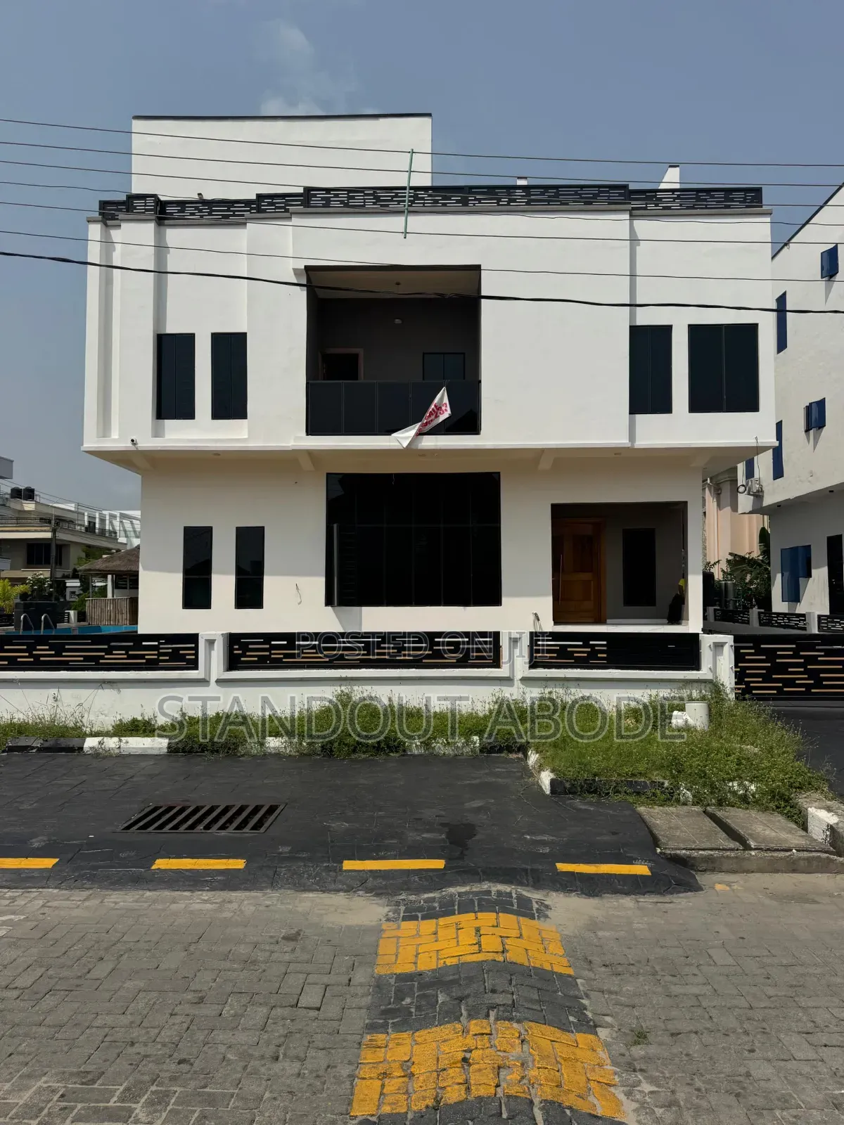 5bdrm Duplex in In An Estate In, Osapa london for sale