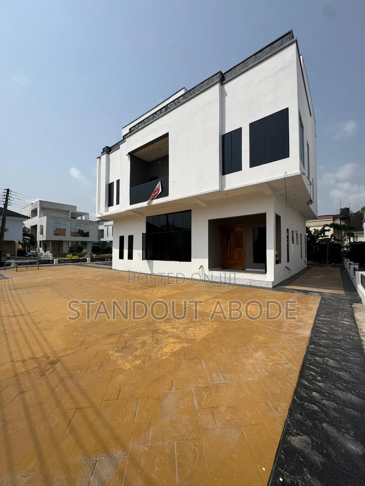 5bdrm Duplex in In An Estate In, Osapa london for sale