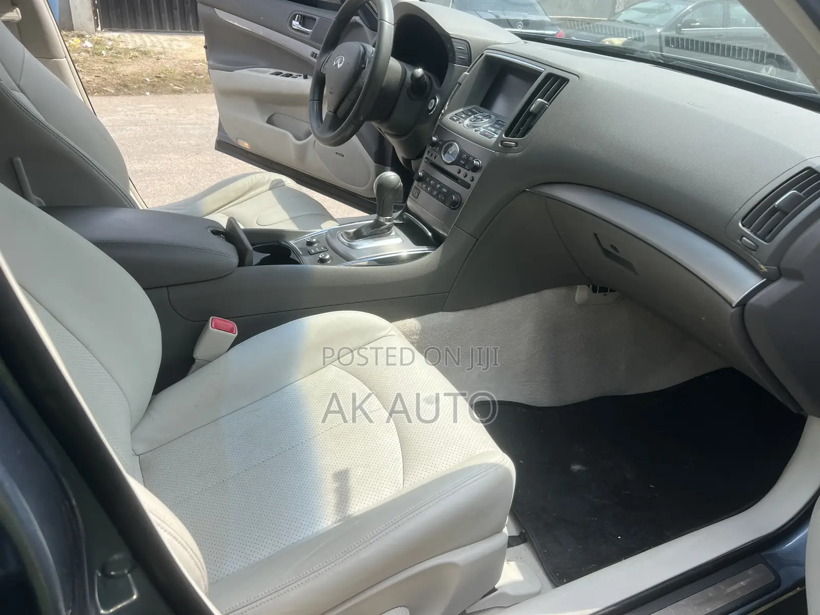 Infiniti G 2010 Blue