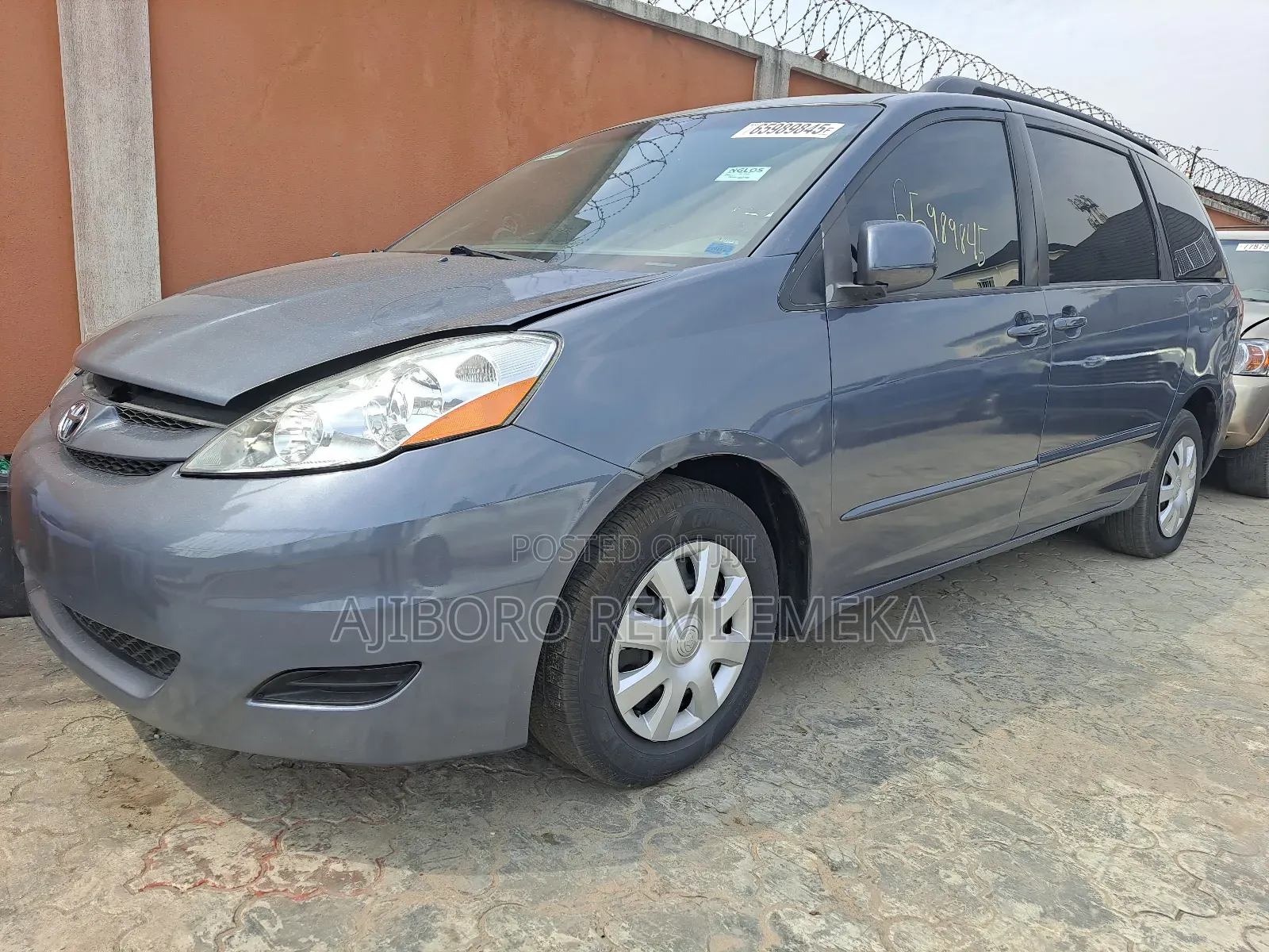Toyota Sienna LE 7 Passenger 2010 Blue