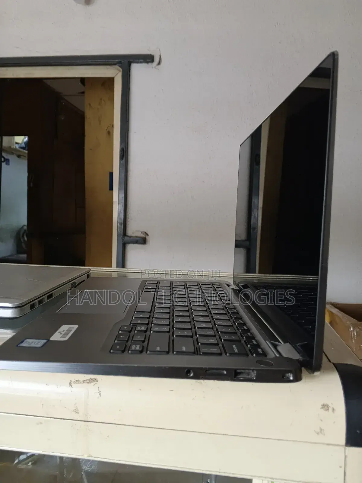 Laptop Dell Latitude 7400 16GB Intel Core I5 SSD 512GB