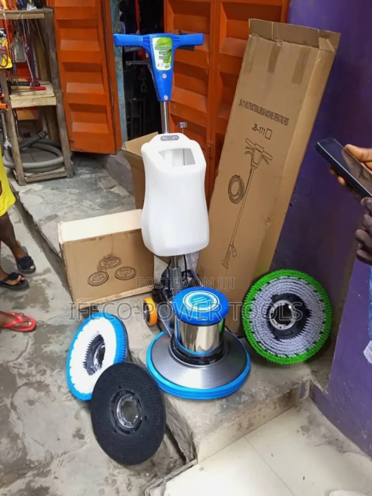 17-Inch Industrial Floor Scrubber and Polisher Machine.