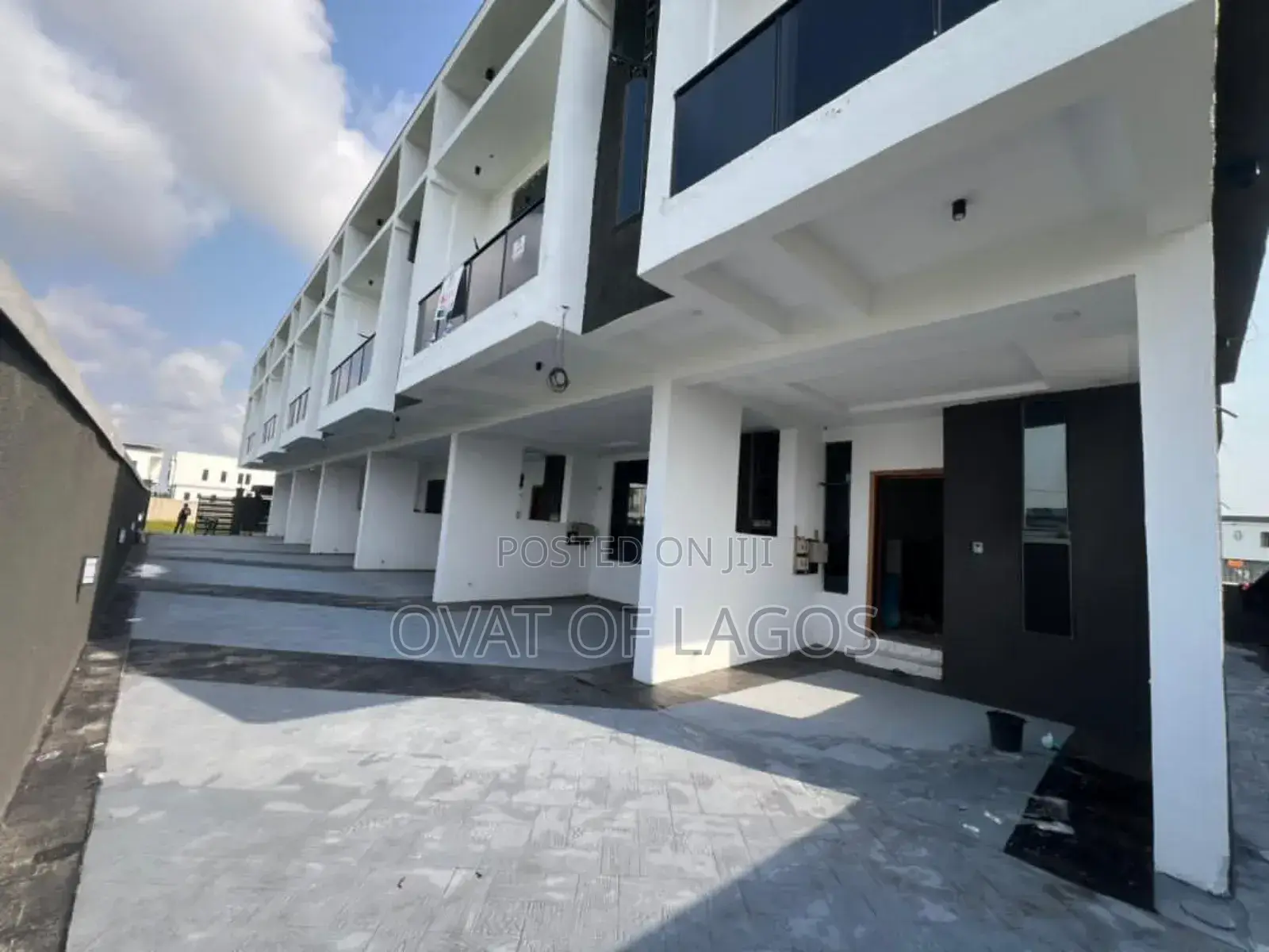 3bdrm Duplex in Ajah Lekki for sale