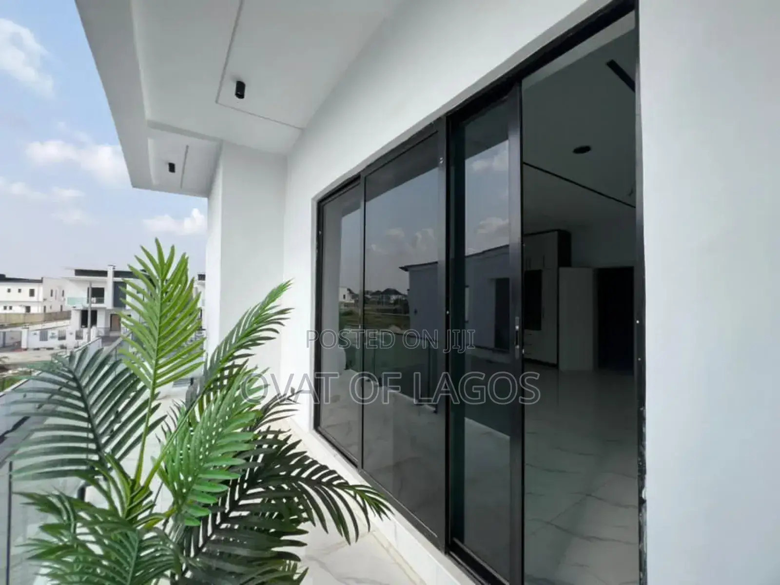 5bdrm Duplex in Ajah Lekki for sale