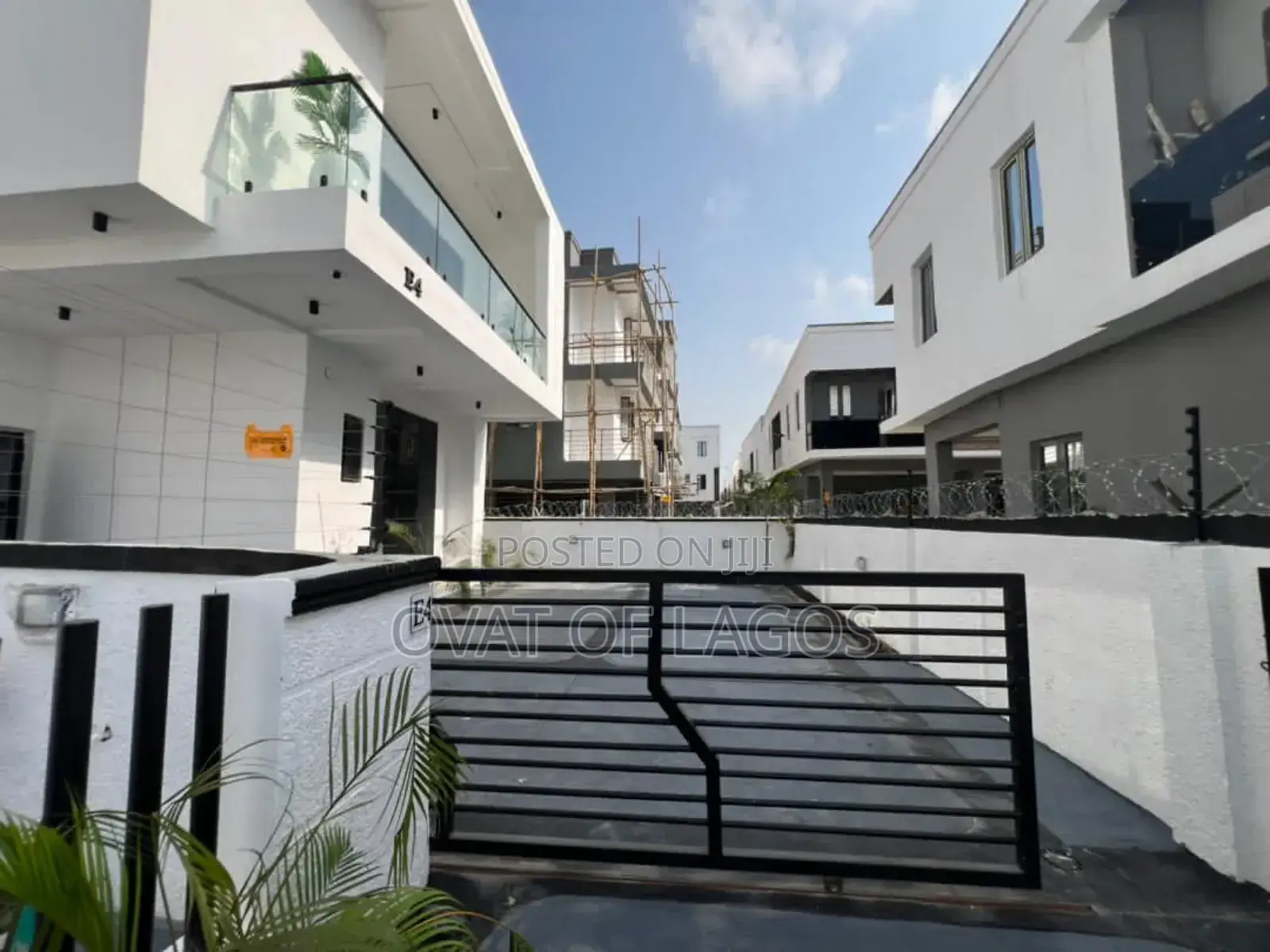 5bdrm Duplex in Ajah Lekki for sale