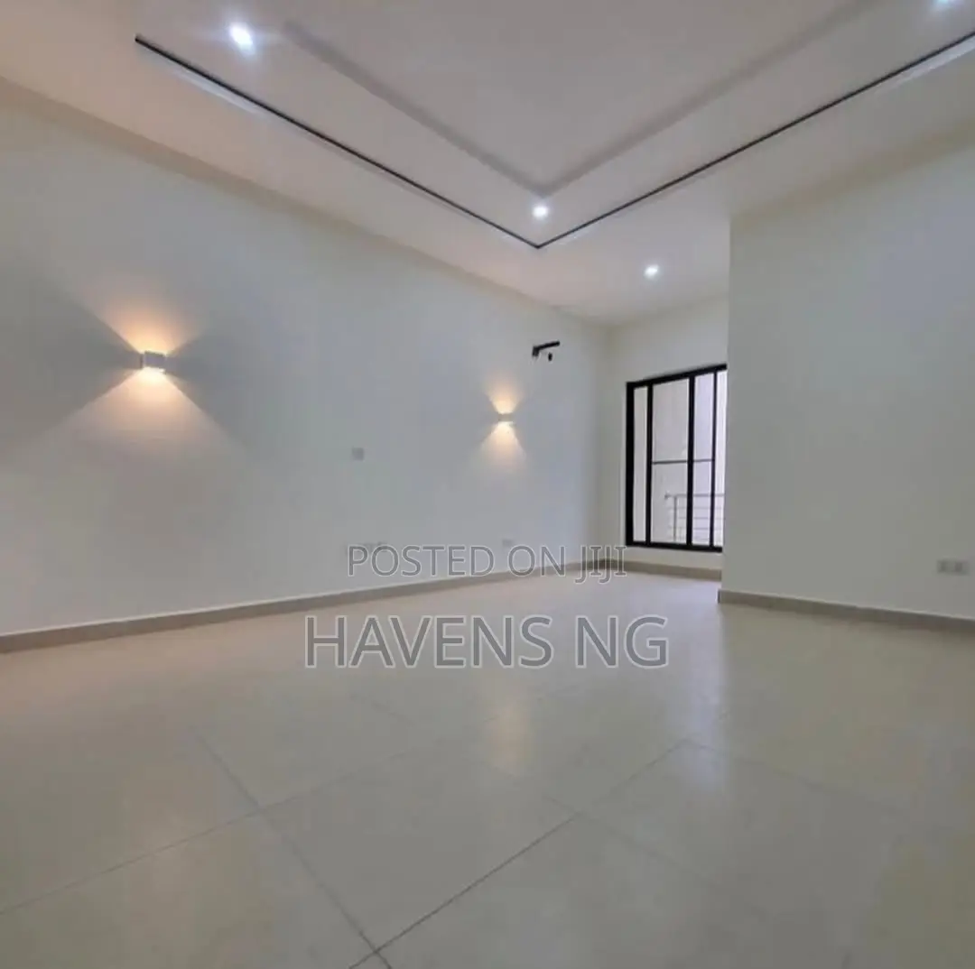 6bdrm Duplex in Apo Resettlement for sale