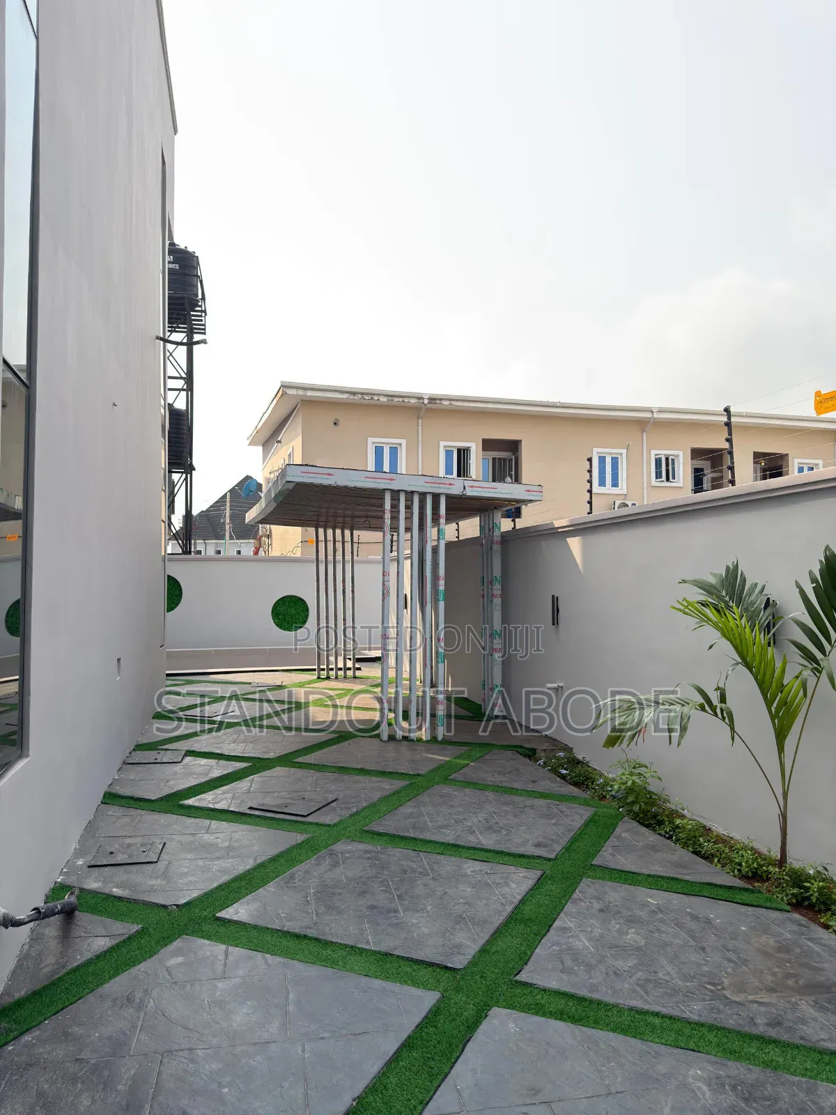 4bdrm Duplex in In An Estate, Iba / Ojo for sale
