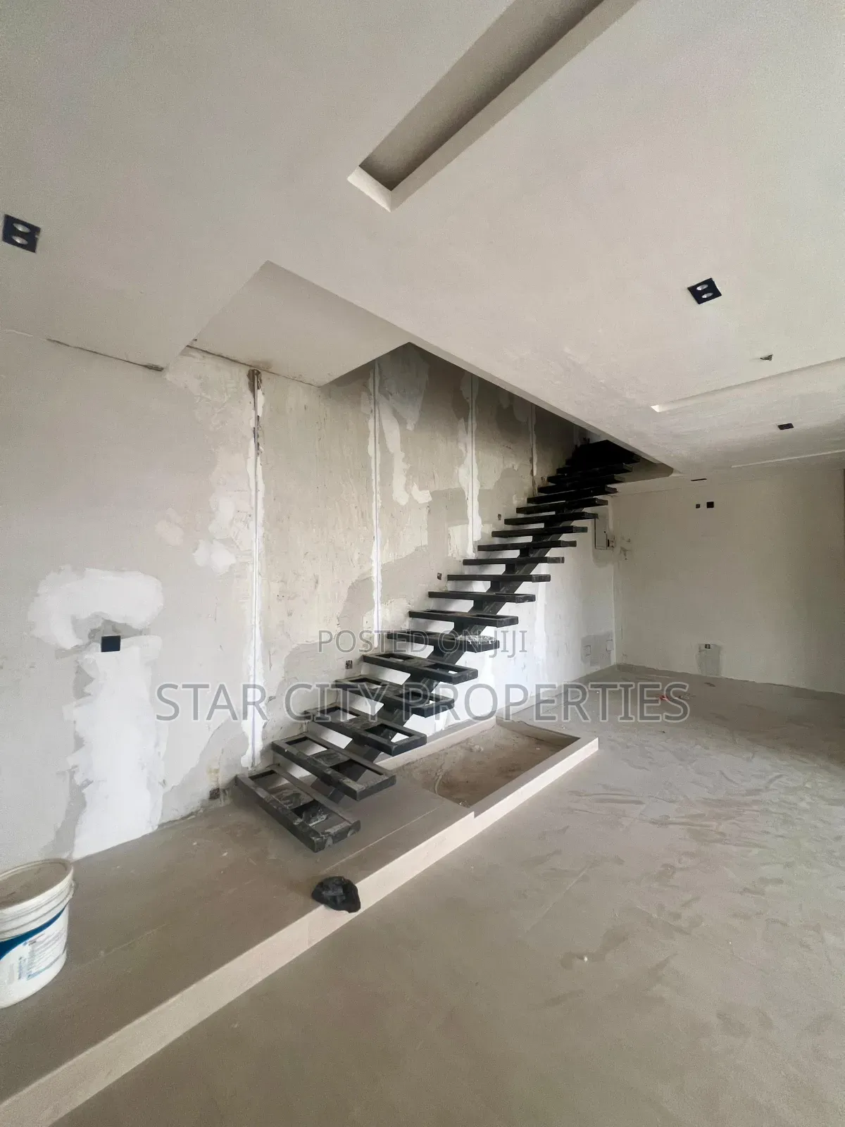 4bdrm Maisonette in Gra Ikeja for sale