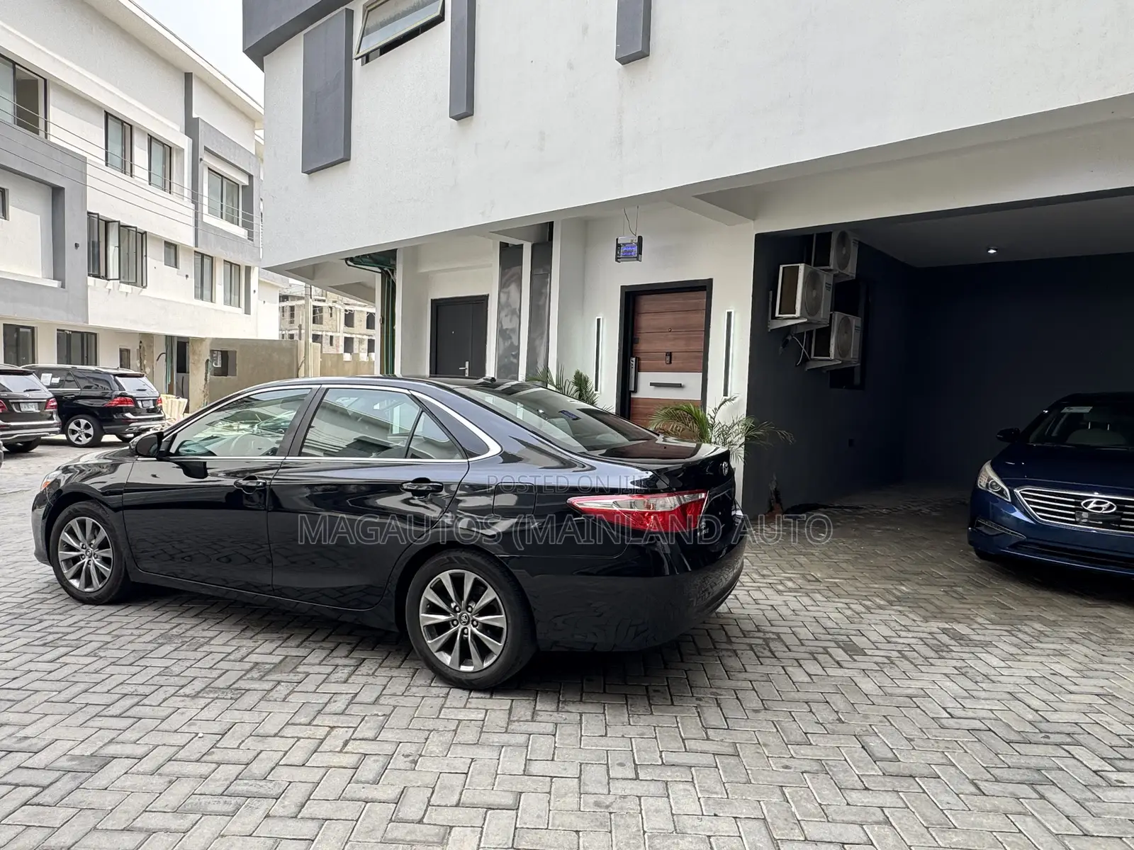 Toyota Camry XLE 4dr Sedan (2.5L 4cyl 6A) 2017 Black