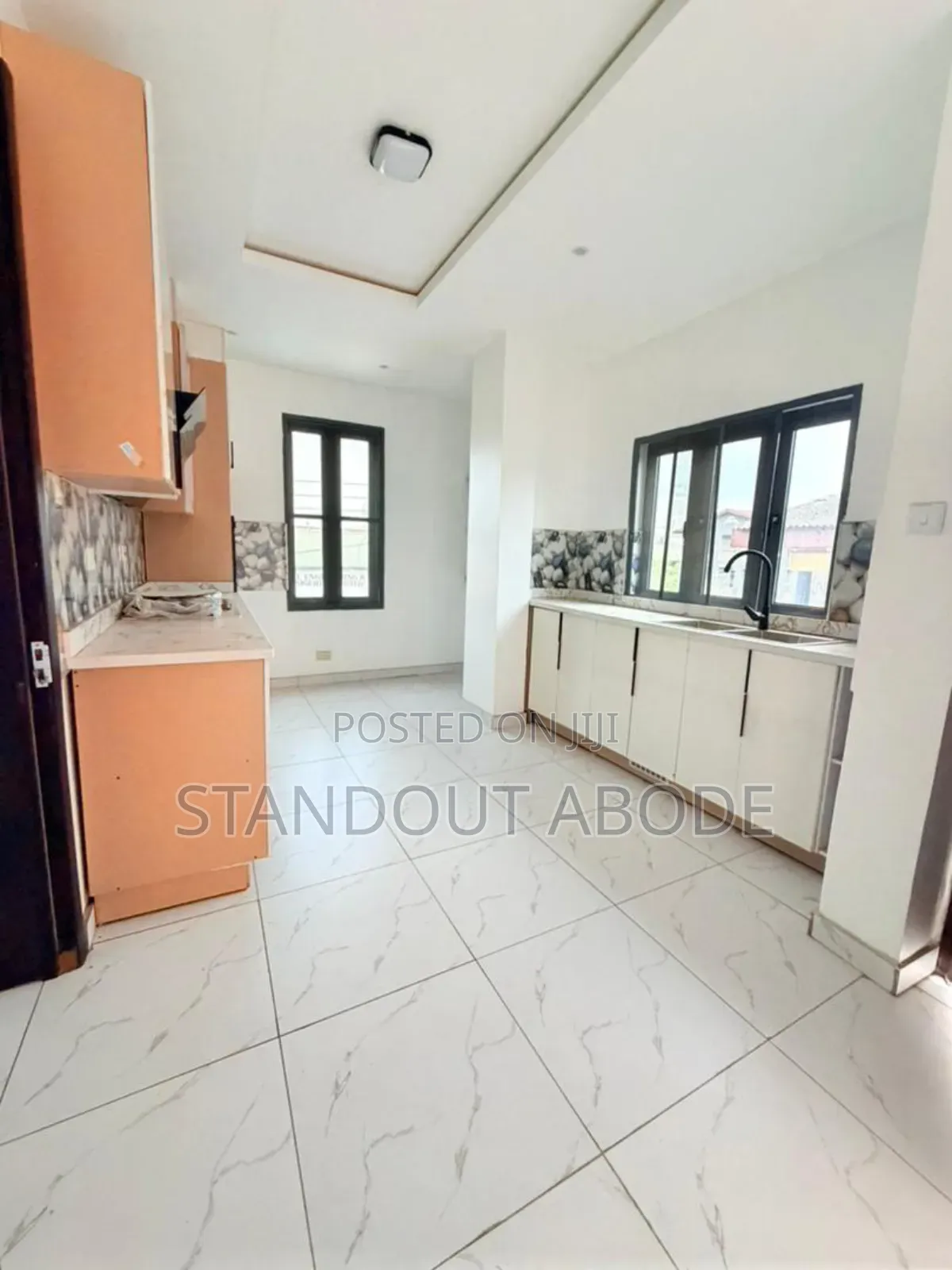 4bdrm Duplex in In A Serene And, Obanikoro for sale