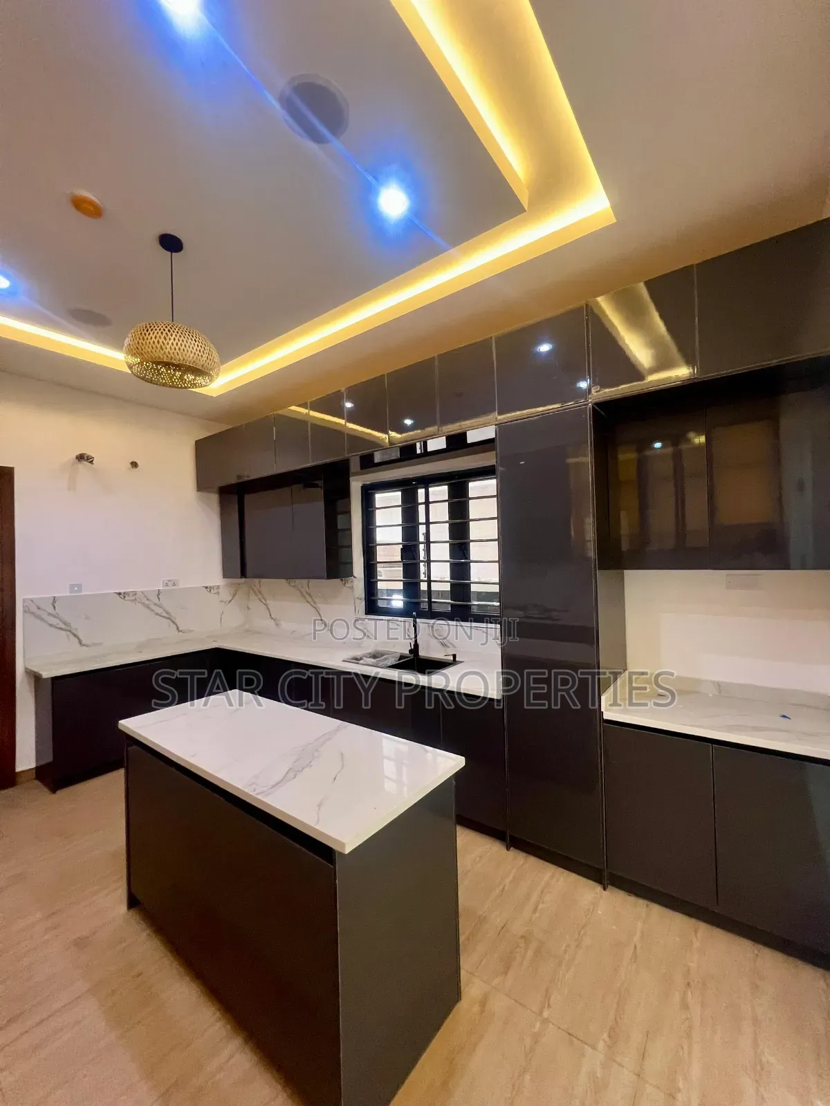 4bdrm Duplex in Magodo Gra for sale