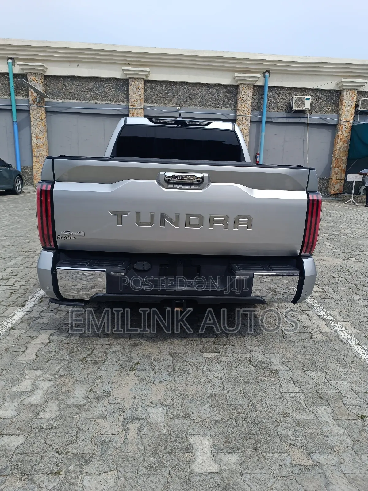 Toyota Tundra 1794 2022 Silver