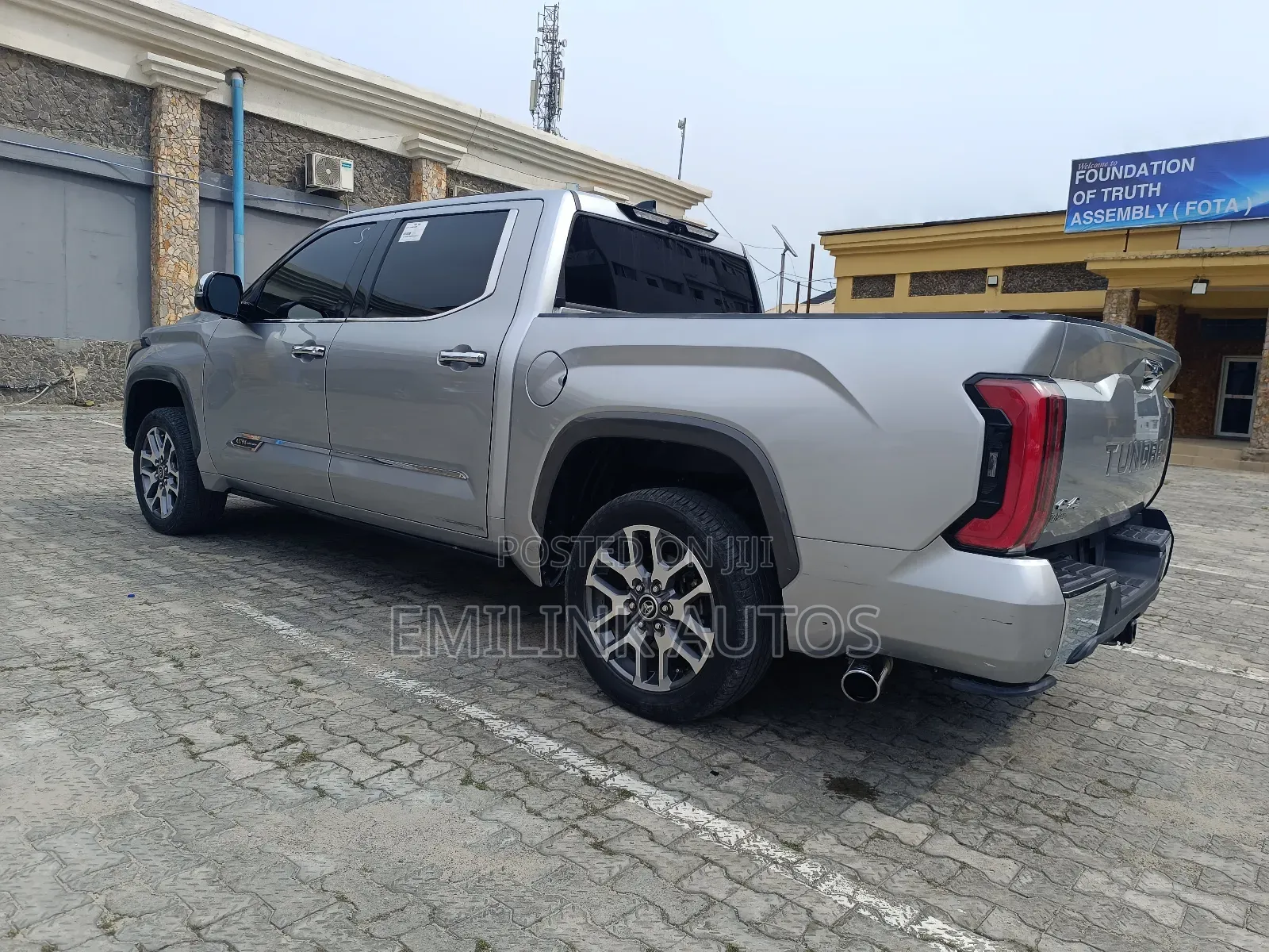 Toyota Tundra 1794 2022 Silver
