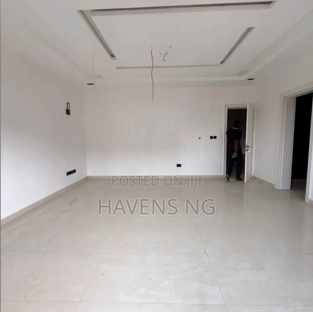 4bdrm Duplex in Jahi for sale