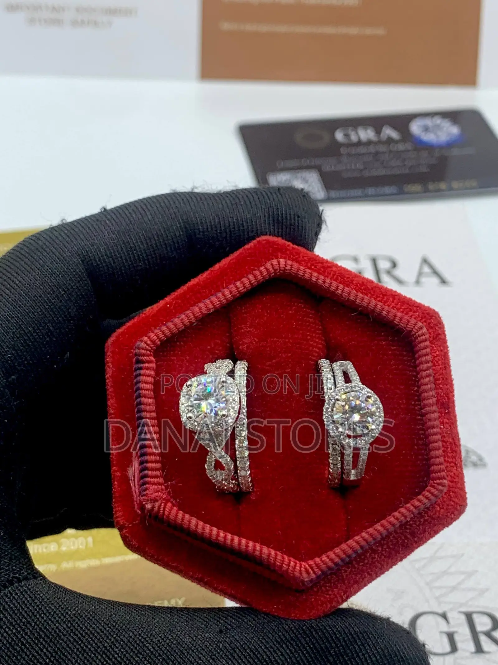 VVS Diamond Engagement Ring