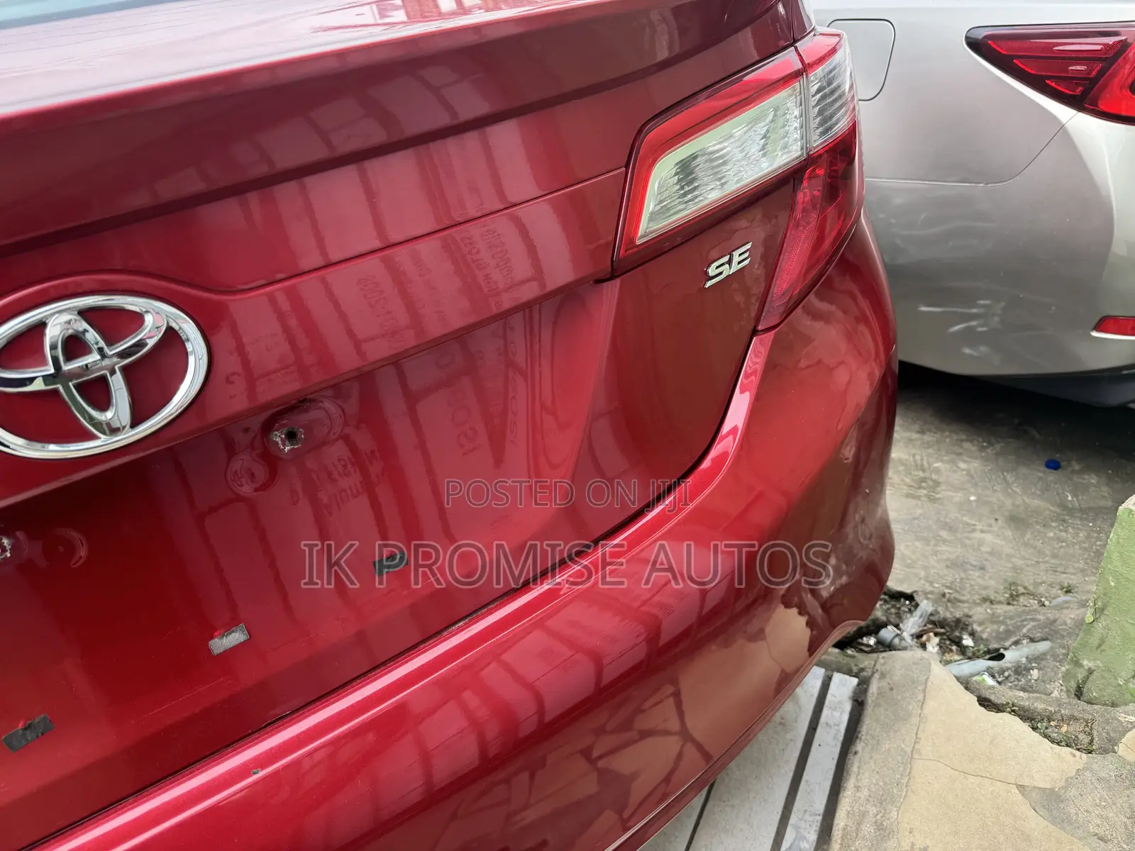 Toyota Camry SE 4dr Sedan (2.5L 4cyl 6A) 2013 Red