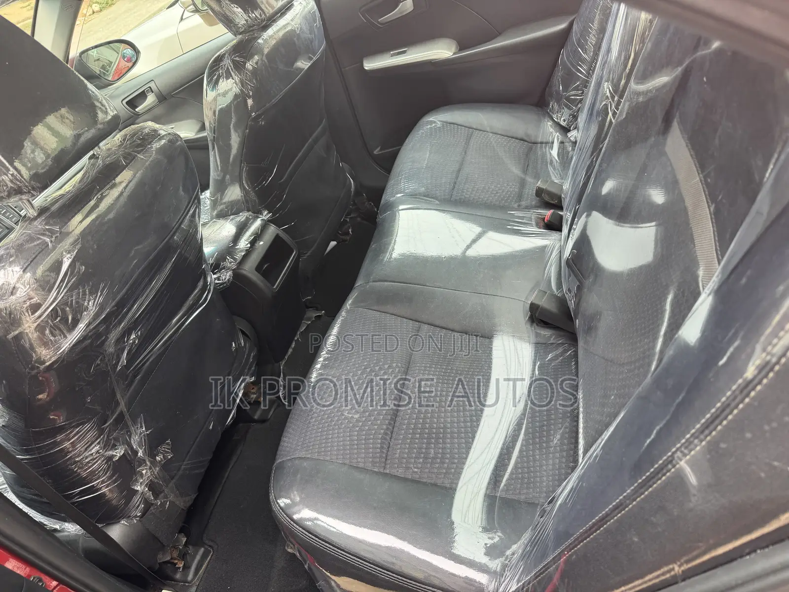Toyota Camry SE 4dr Sedan (2.5L 4cyl 6A) 2013 Red