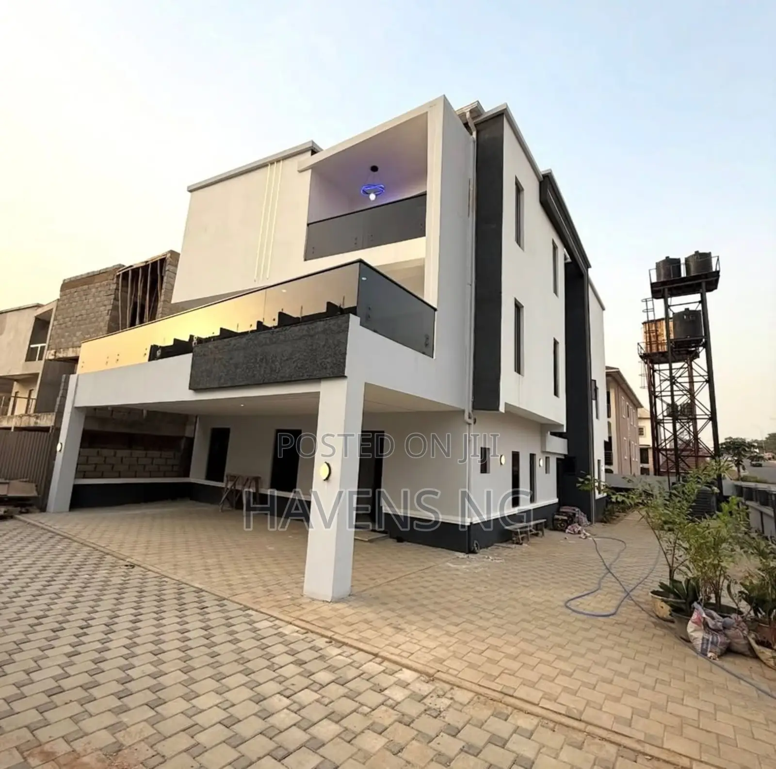 6bdrm Mansion in Guzape District for sale