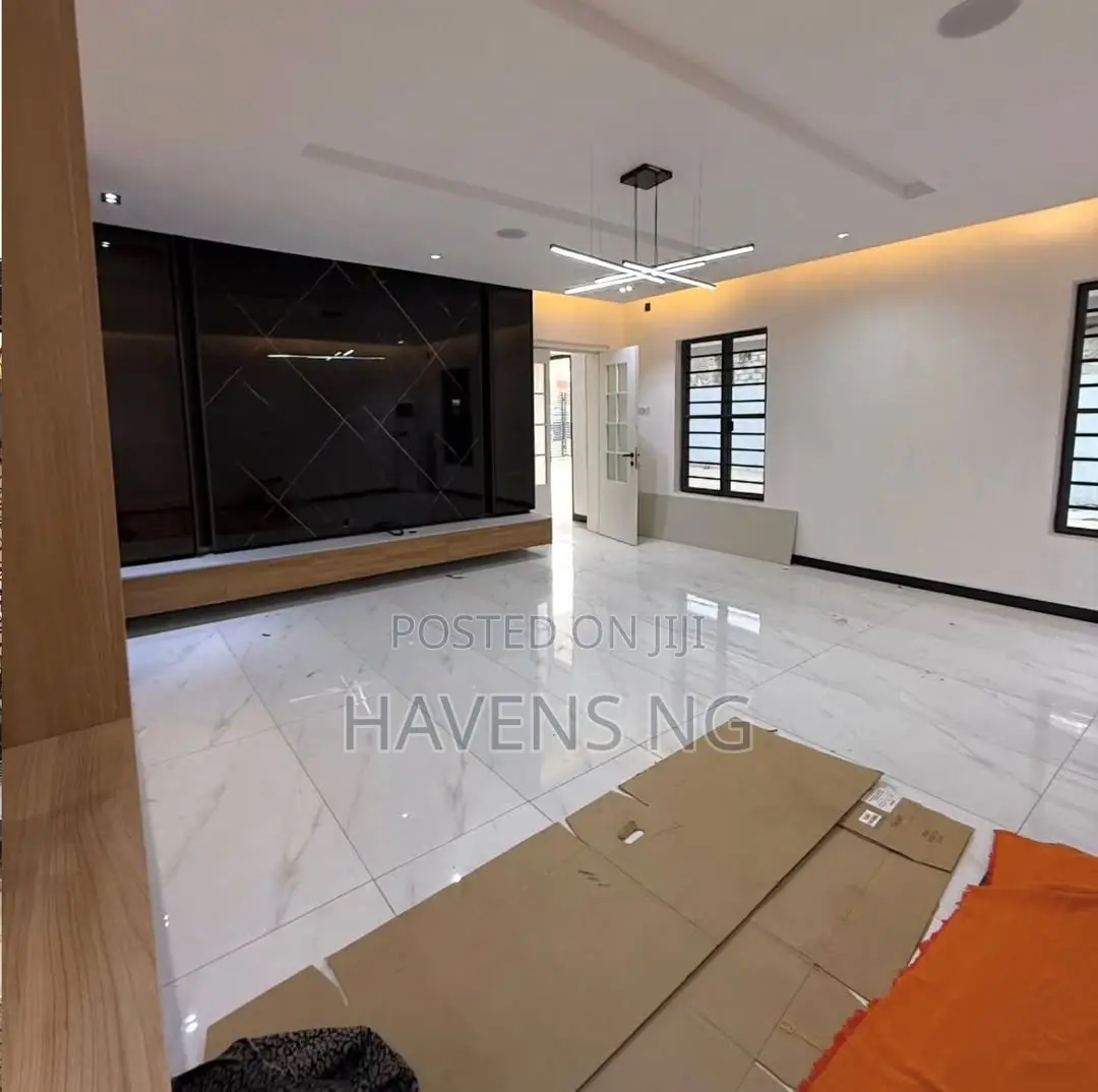 6bdrm Mansion in Guzape District for sale