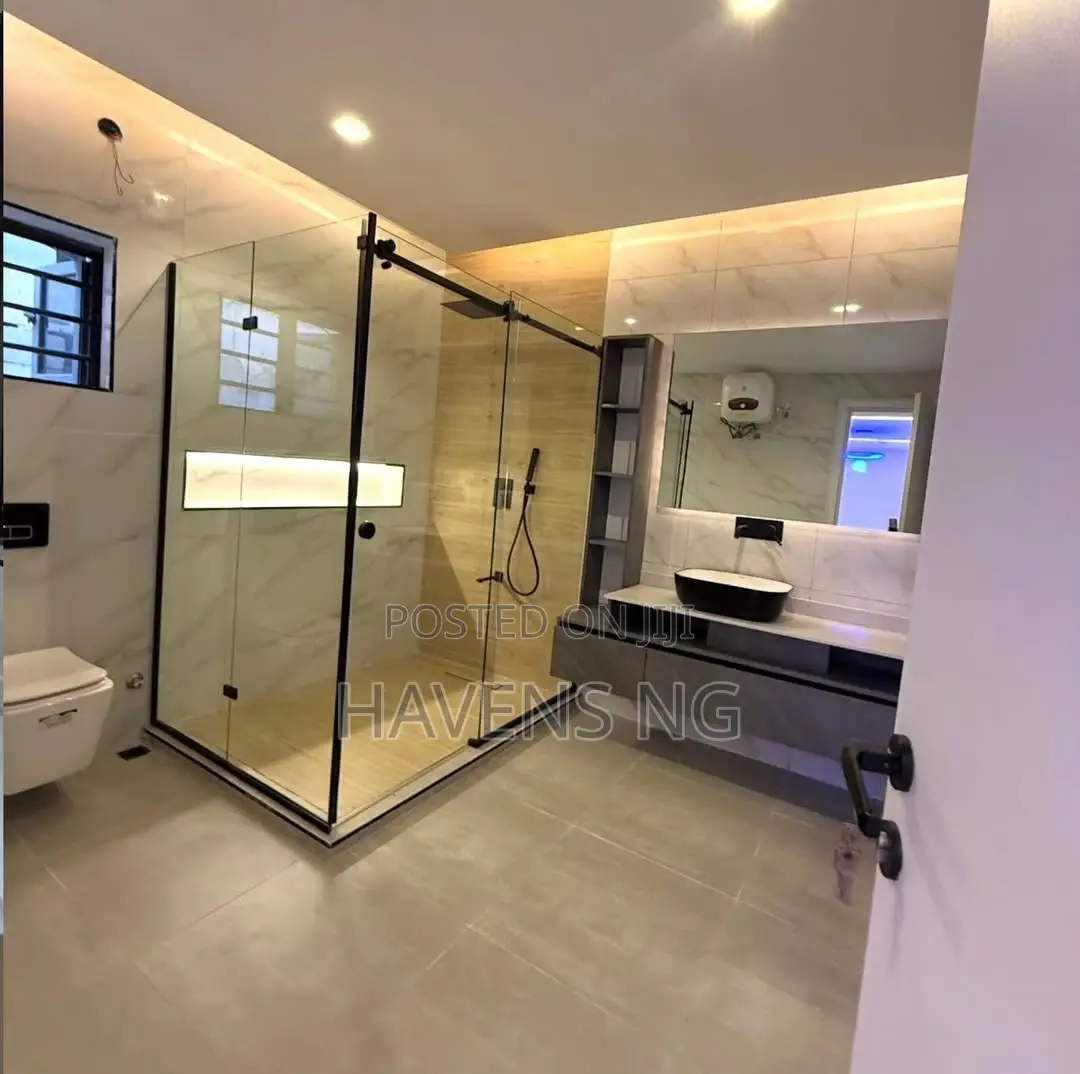 6bdrm Mansion in Guzape District for sale