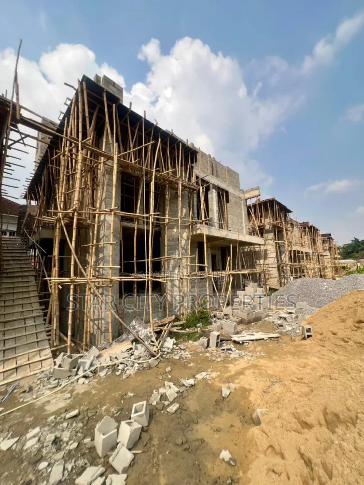 5bdrm Duplex in Ikeja Gra Lagos for sale