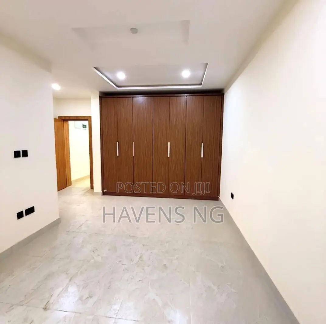 4bdrm Duplex in Jahi for sale