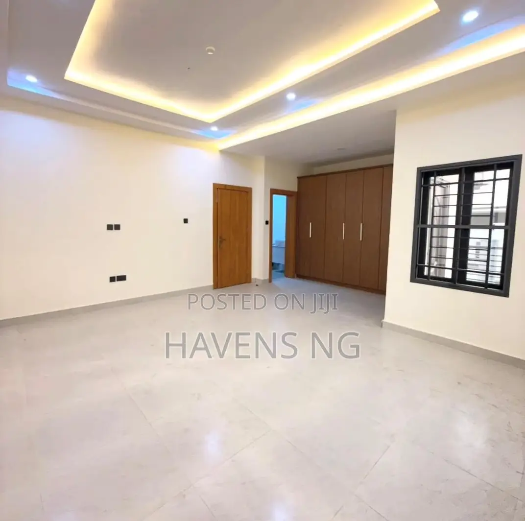 4bdrm Duplex in Jahi for sale