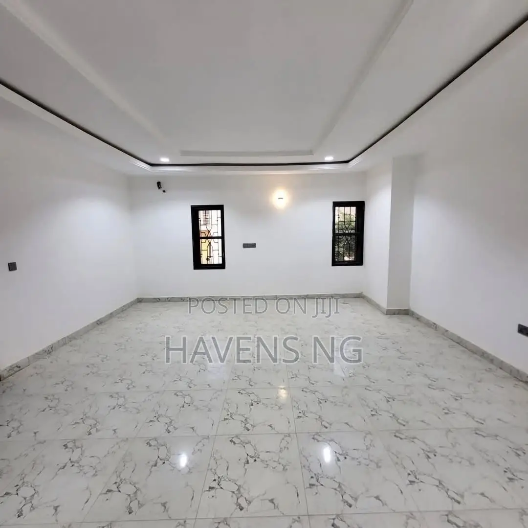 4bdrm Duplex in Guzape District for sale