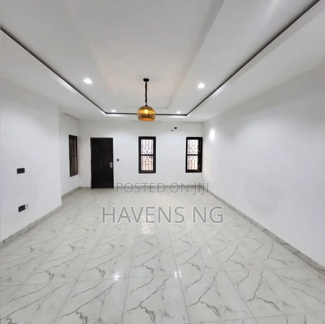 4bdrm Duplex in Guzape District for sale